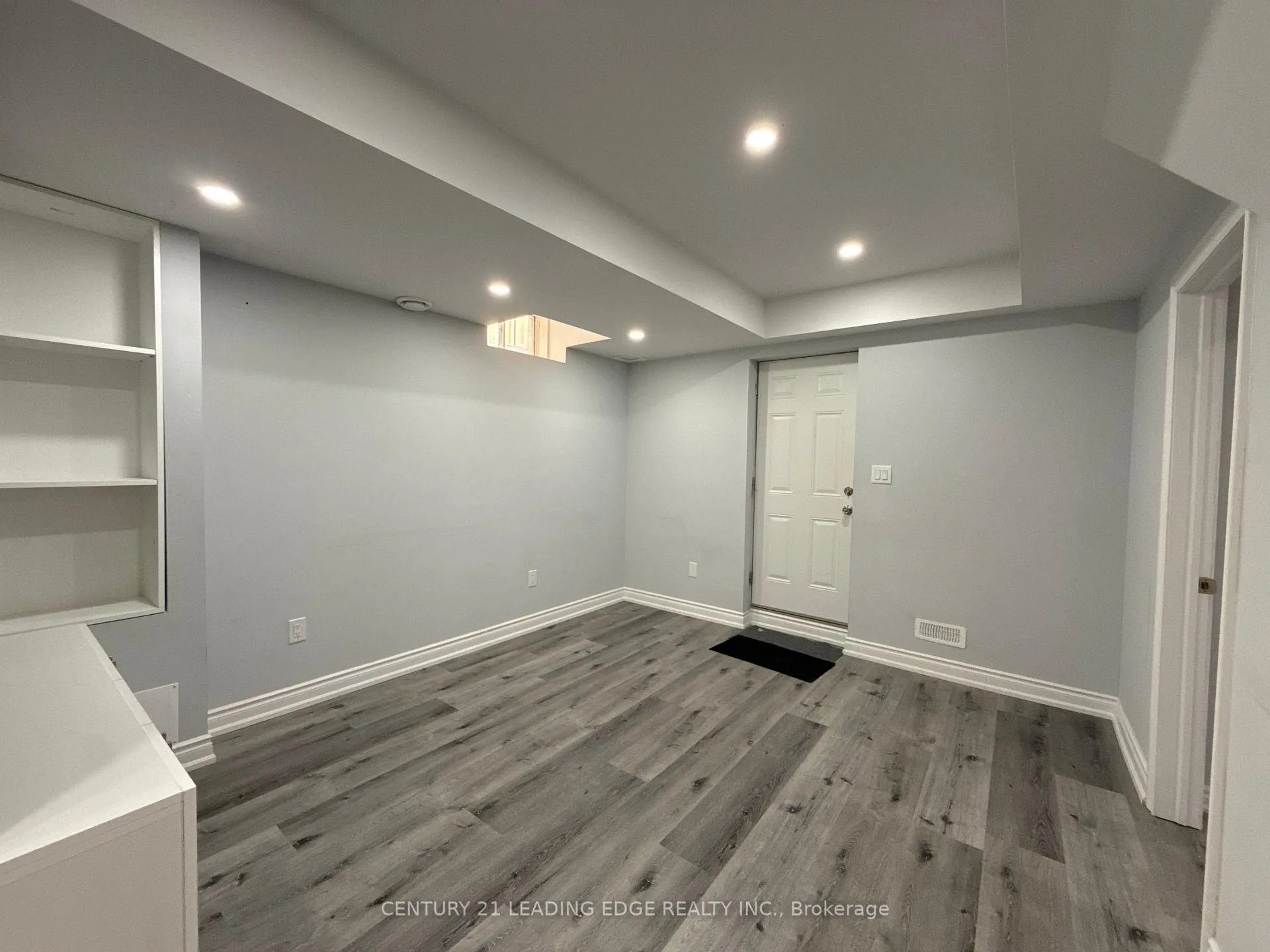 Photo 5 of Unit Lower, 11 Northern Breeze Crescent, Whitby, Rolling Acres — HOMEH