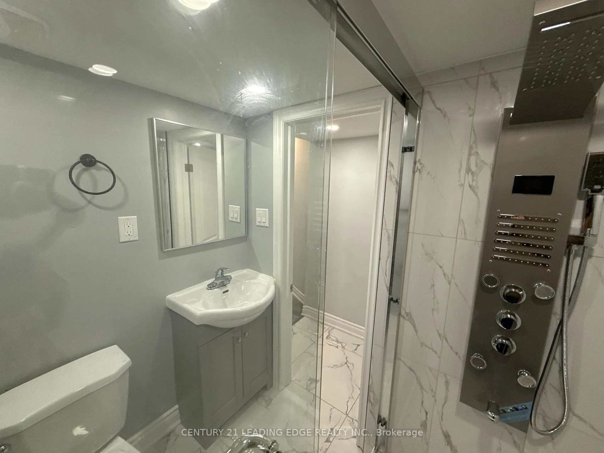Photo 13 of Unit Lower, 11 Northern Breeze Crescent, Whitby, Rolling Acres — HOMEH