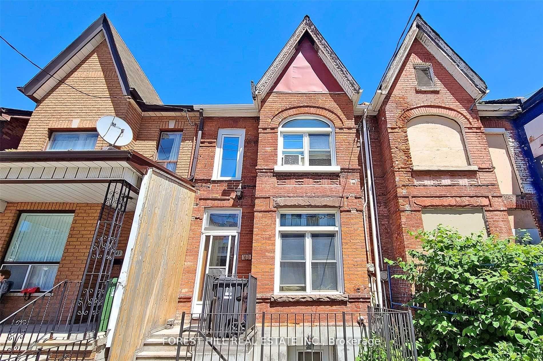 Photo 1 of 41 Gladstone Avenue, Toronto, Little Portugal — HOMEH