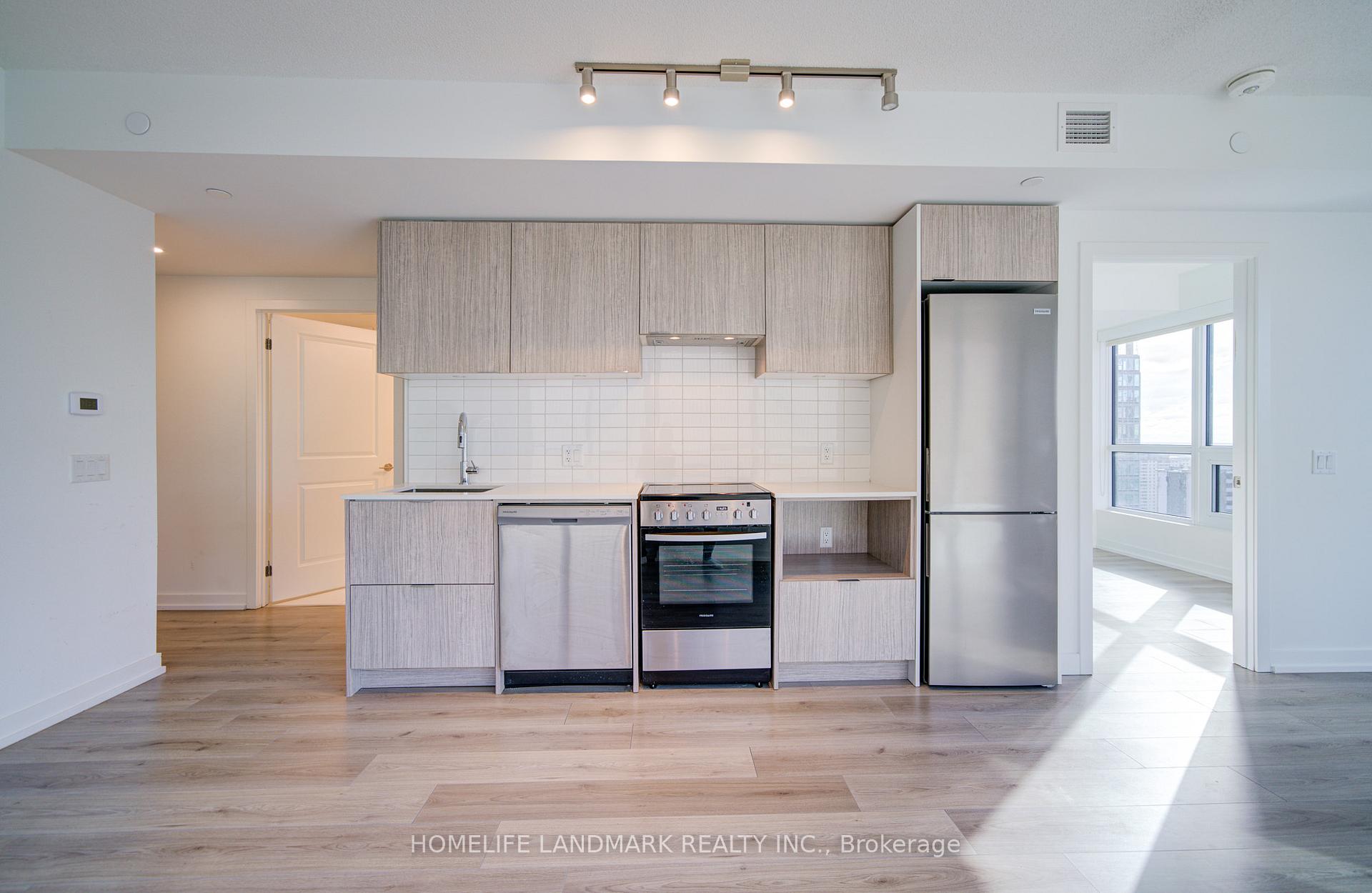 Photo 2 of Unit 2302, 395 Bloor Street E, Toronto, North St. James Town — HOMEH