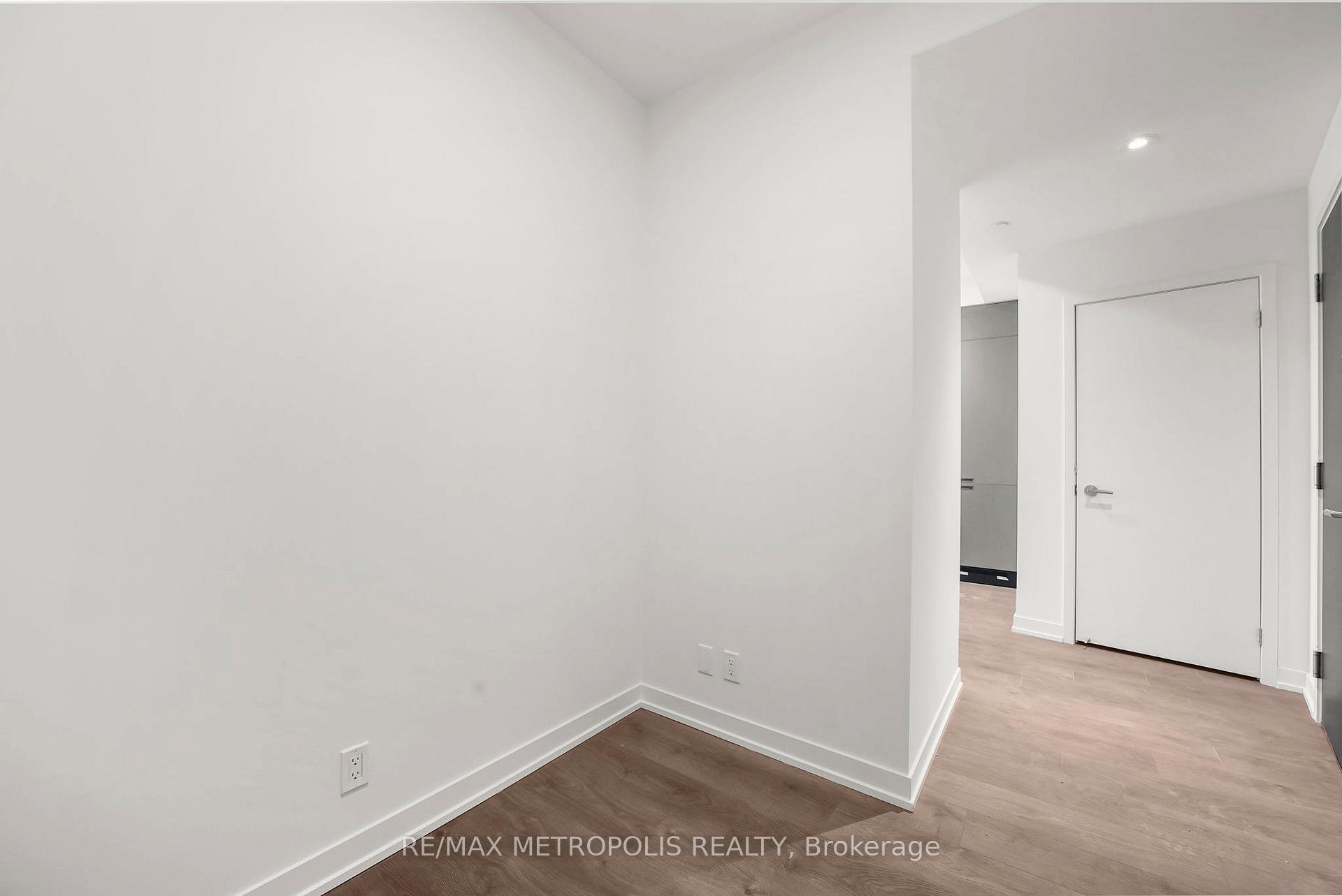 Photo 7 of Unit 2503, 39 Mary Street, Barrie, City Centre — HOMEH
