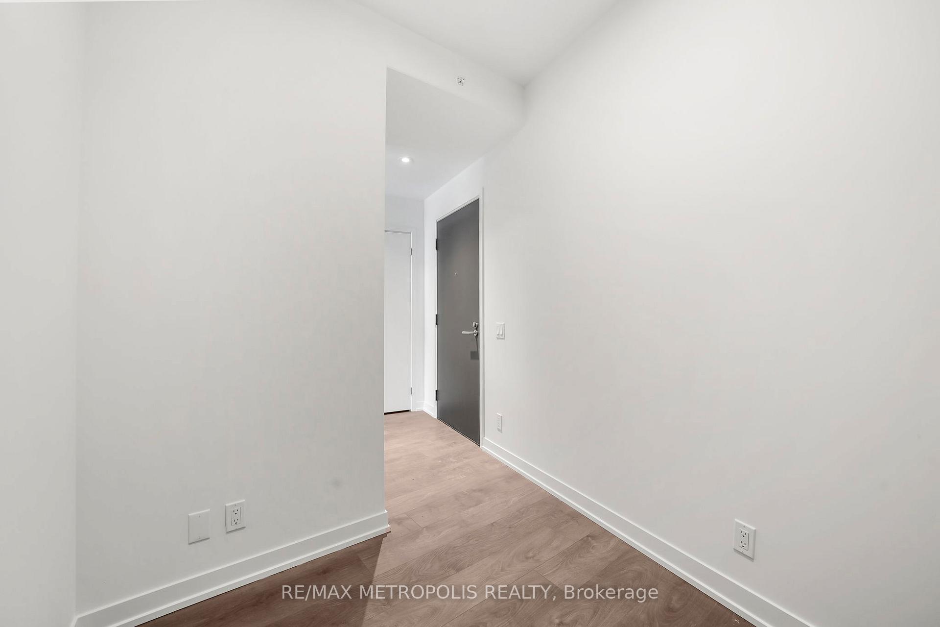 Photo 8 of Unit 2503, 39 Mary Street, Barrie, City Centre — HOMEH