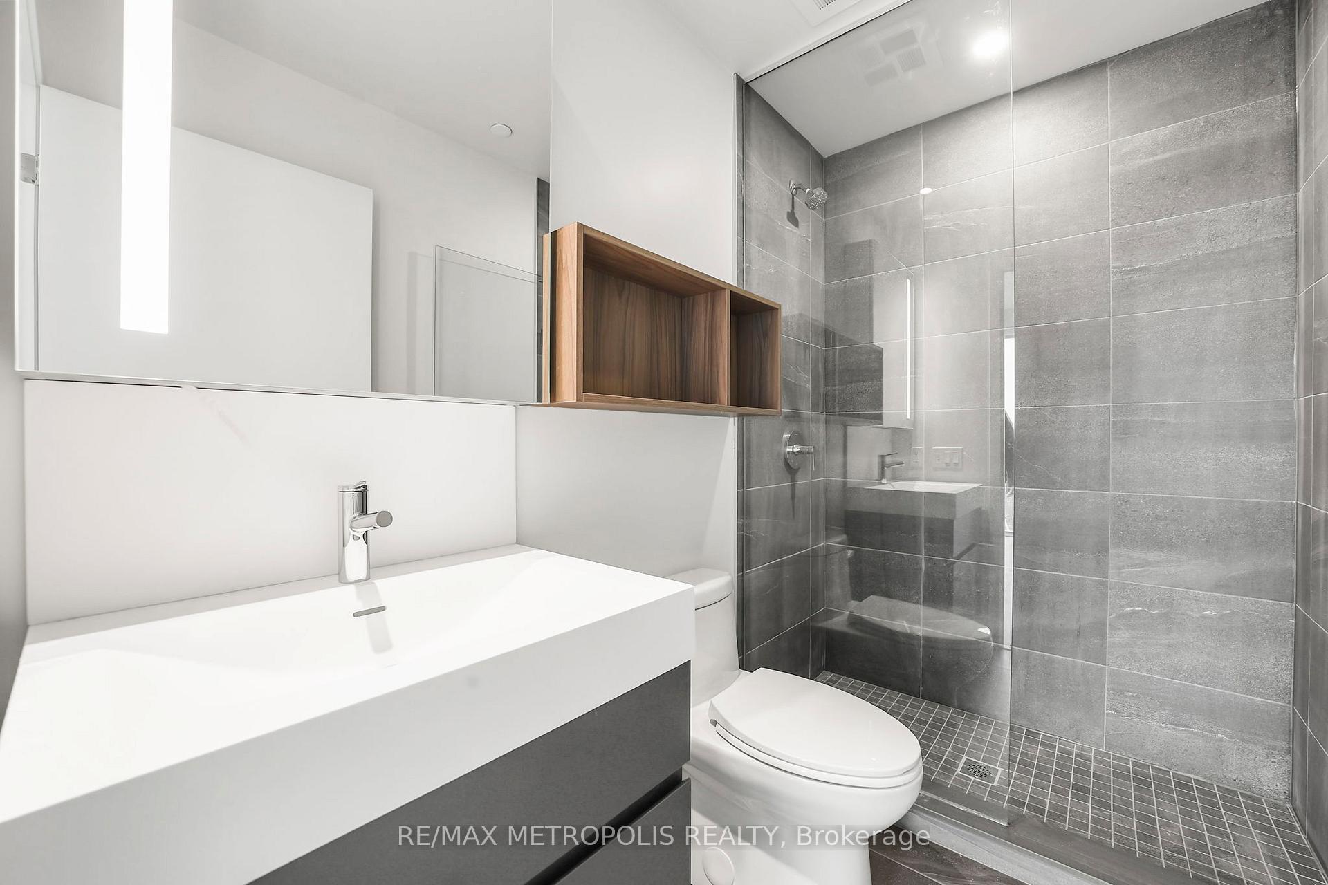 Photo 16 of Unit 2503, 39 Mary Street, Barrie, City Centre — HOMEH
