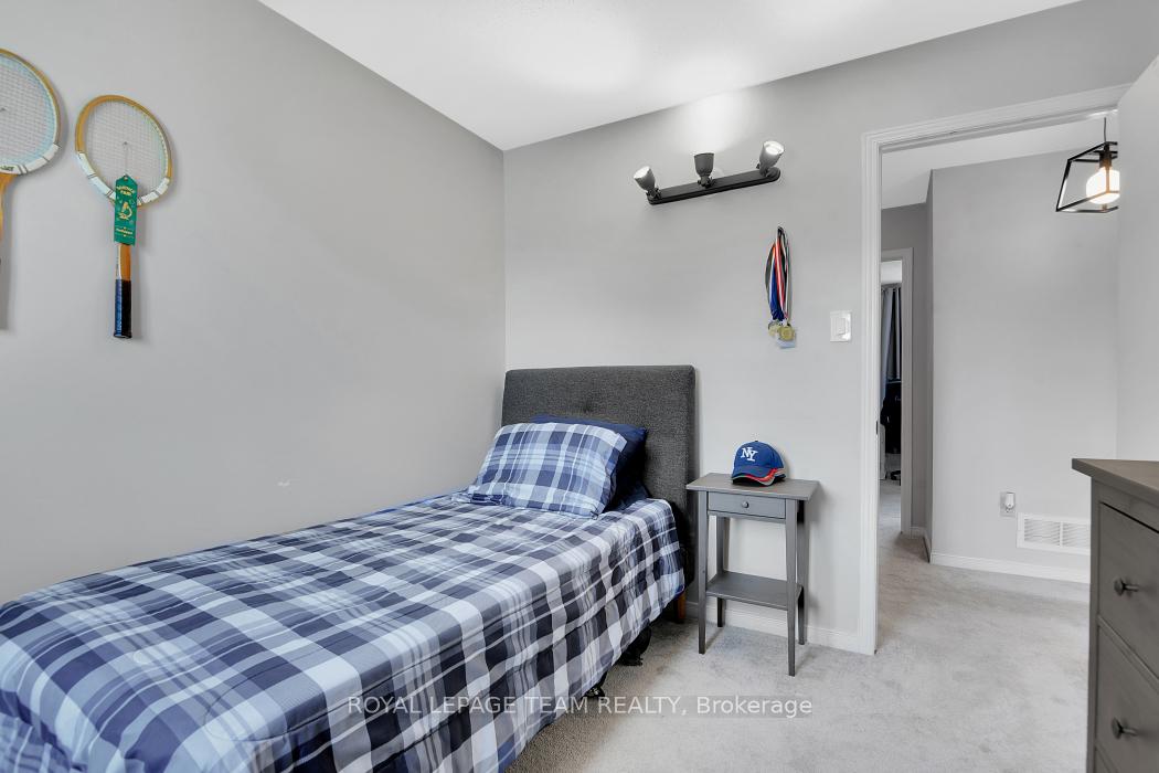 Photo 16 of 1443 Caravel Crescent, Ottawa, Bilberry Creek/Queenswood Heights — HOMEH
