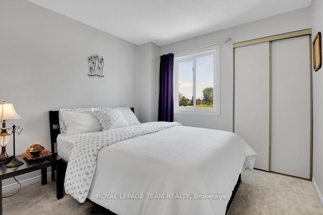 Photo 17 of 1443 Caravel Crescent, Ottawa, Bilberry Creek/Queenswood Heights — HOMEH