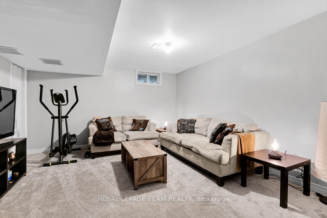 Photo 21 of 1443 Caravel Crescent, Ottawa, Bilberry Creek/Queenswood Heights — HOMEH