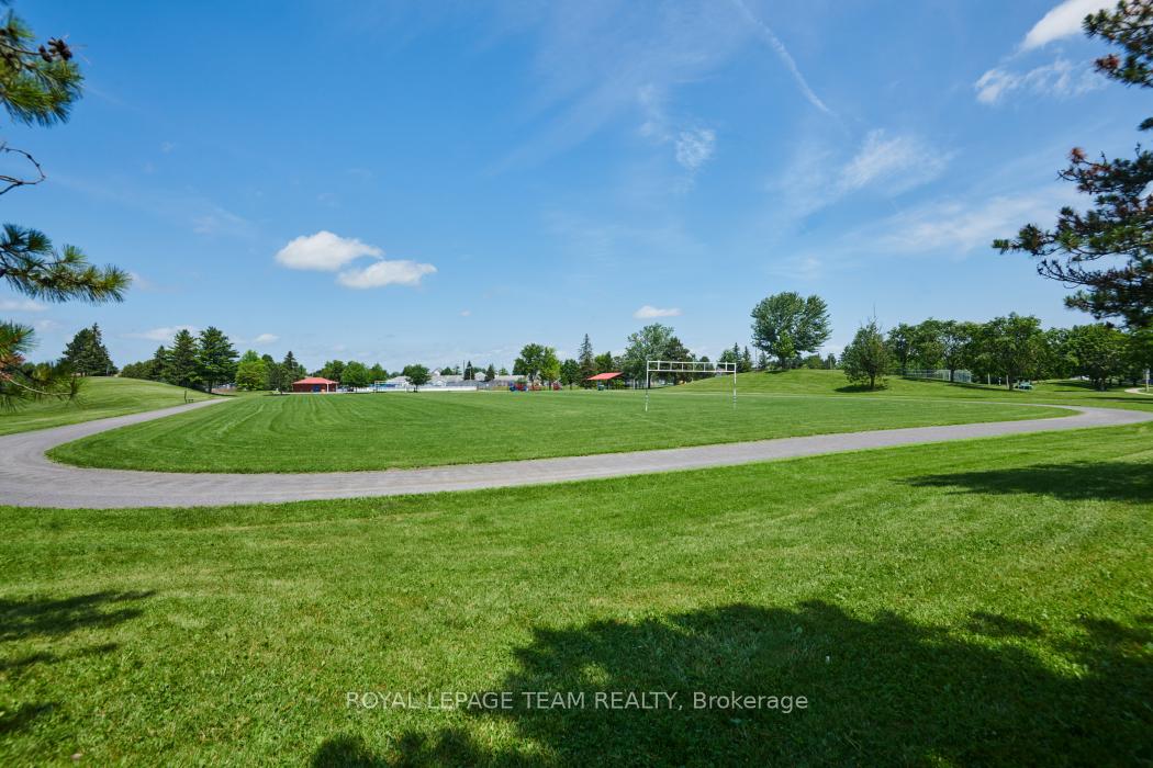 Photo 26 of 1443 Caravel Crescent, Ottawa, Bilberry Creek/Queenswood Heights — HOMEH