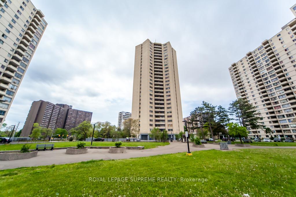 Photo 3 of Unit 2101, 330 Dixon Road, Etobicoke, Kingsview Village-The Westway — HOMEH