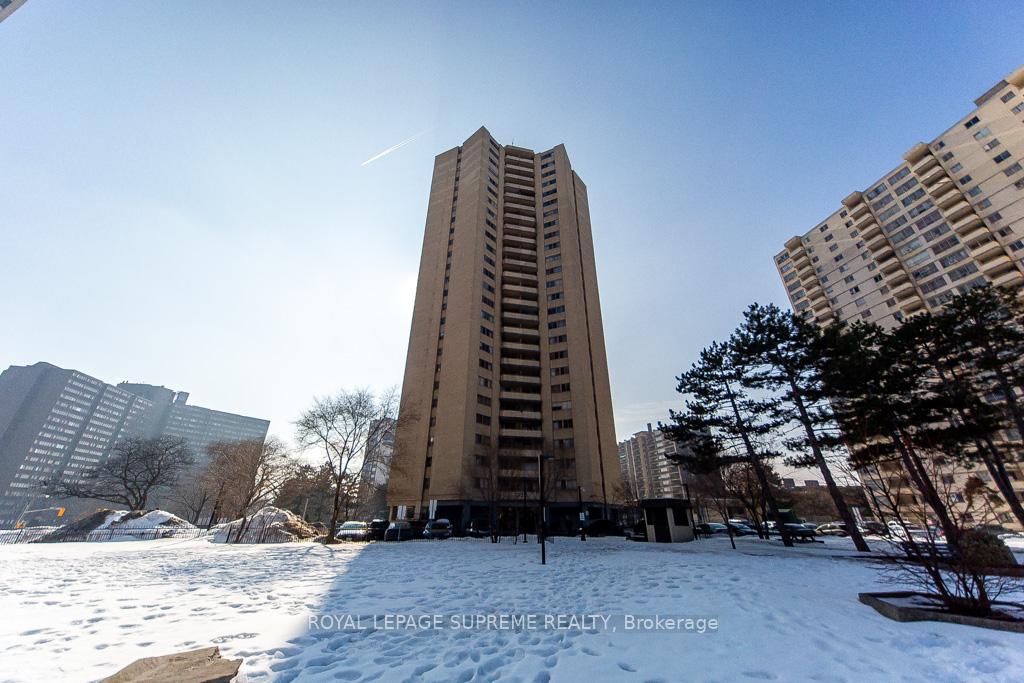 Photo 10 of Unit 2101, 330 Dixon Road, Etobicoke, Kingsview Village-The Westway — HOMEH