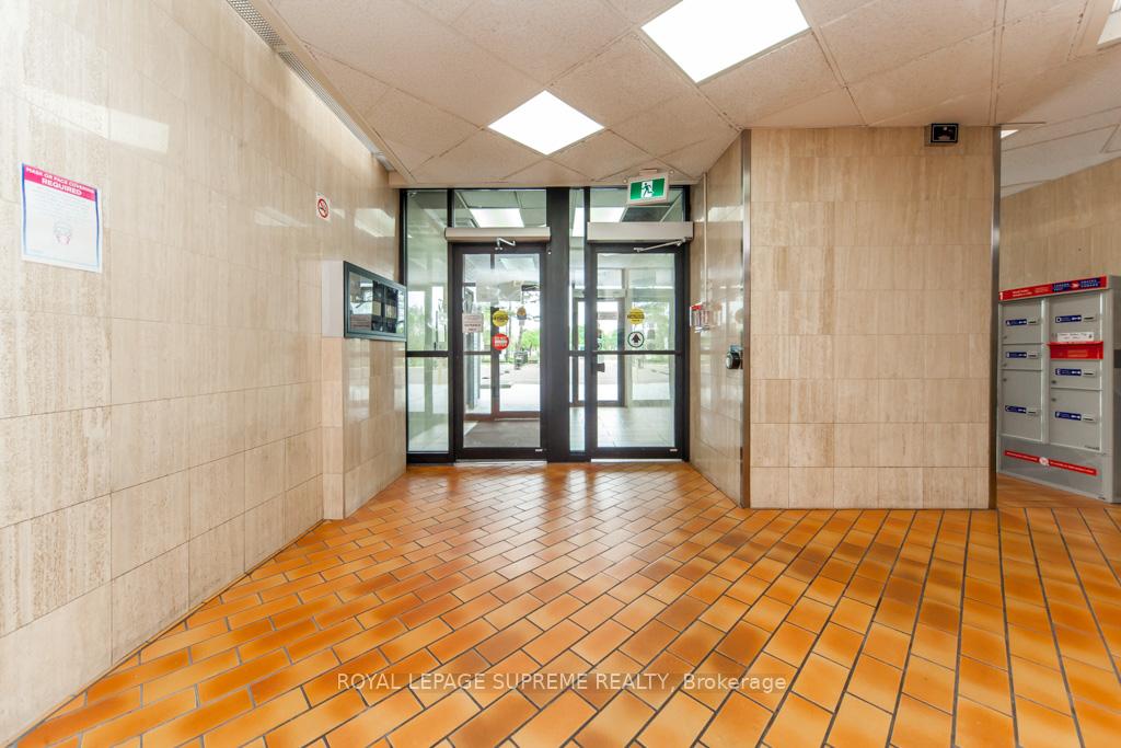 Photo 14 of Unit 2101, 330 Dixon Road, Etobicoke, Kingsview Village-The Westway — HOMEH