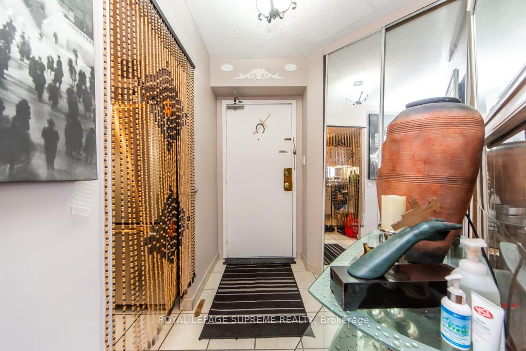 Photo 15 of Unit 2101, 330 Dixon Road, Etobicoke, Kingsview Village-The Westway — HOMEH