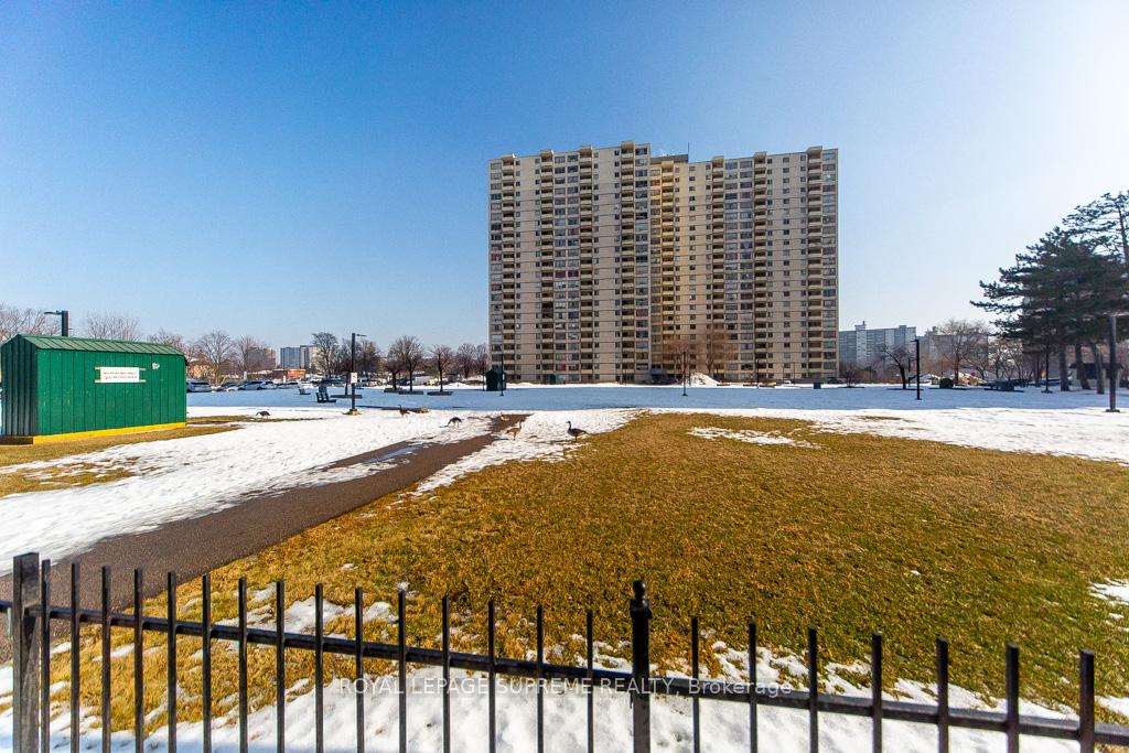 Photo 43 of Unit 2101, 330 Dixon Road, Etobicoke, Kingsview Village-The Westway — HOMEH