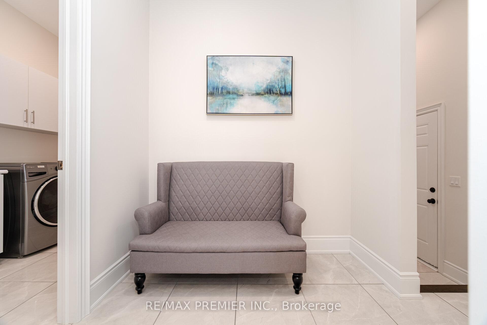 Photo 18 of 18 Erintown Crescent, Brampton, Toronto Gore Rural Estate — HOMEH
