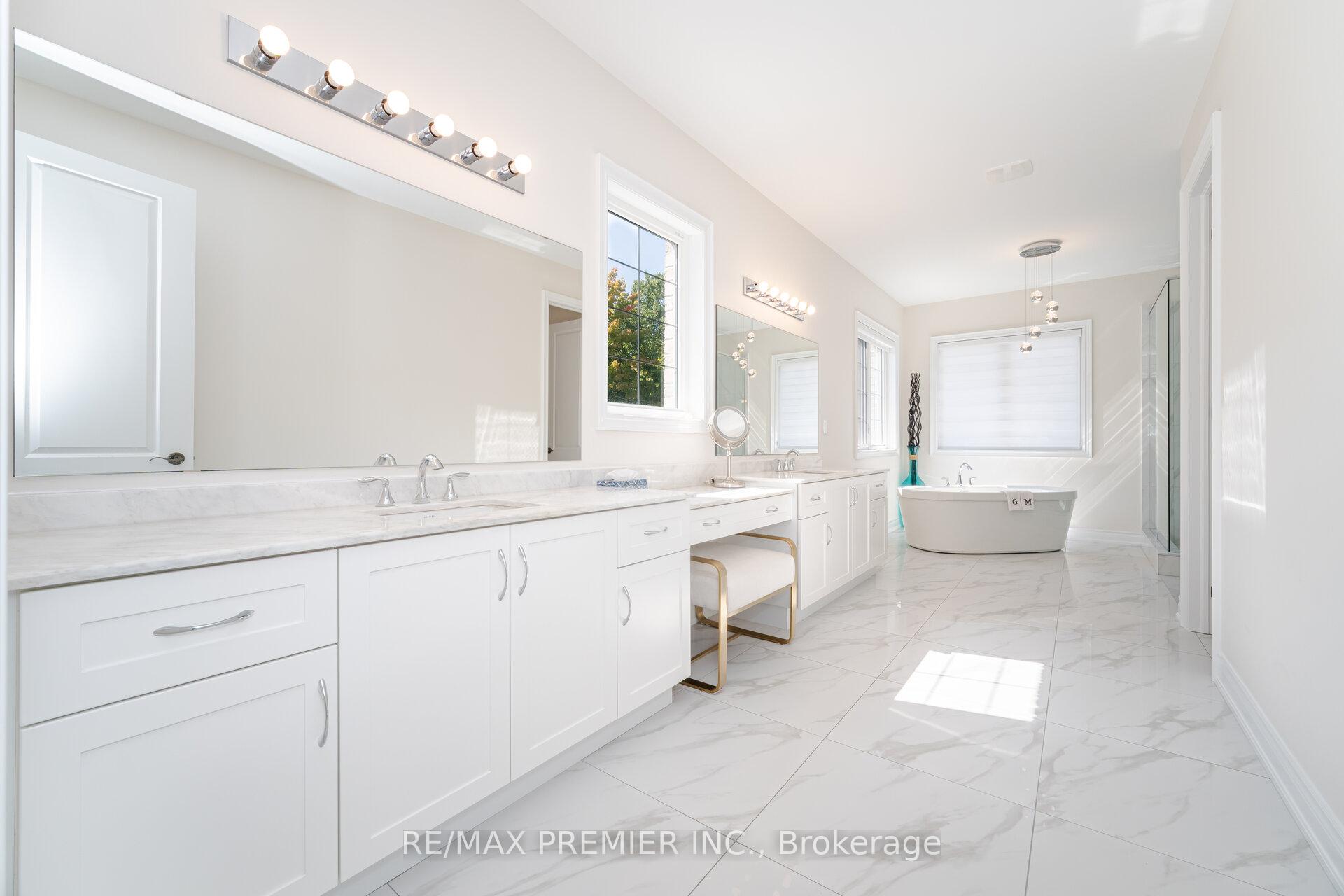 Photo 30 of 18 Erintown Crescent, Brampton, Toronto Gore Rural Estate — HOMEH