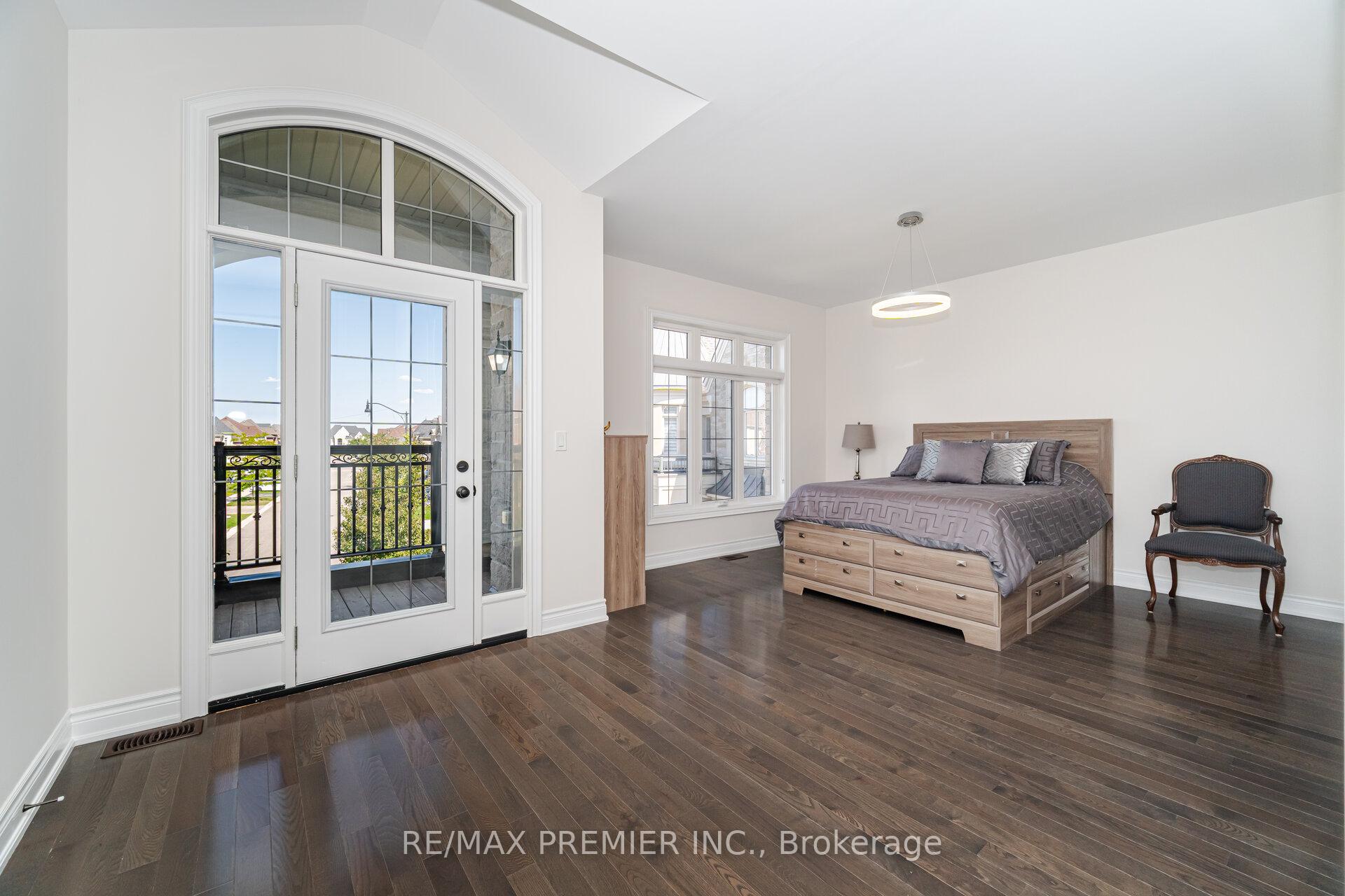 Photo 33 of 18 Erintown Crescent, Brampton, Toronto Gore Rural Estate — HOMEH