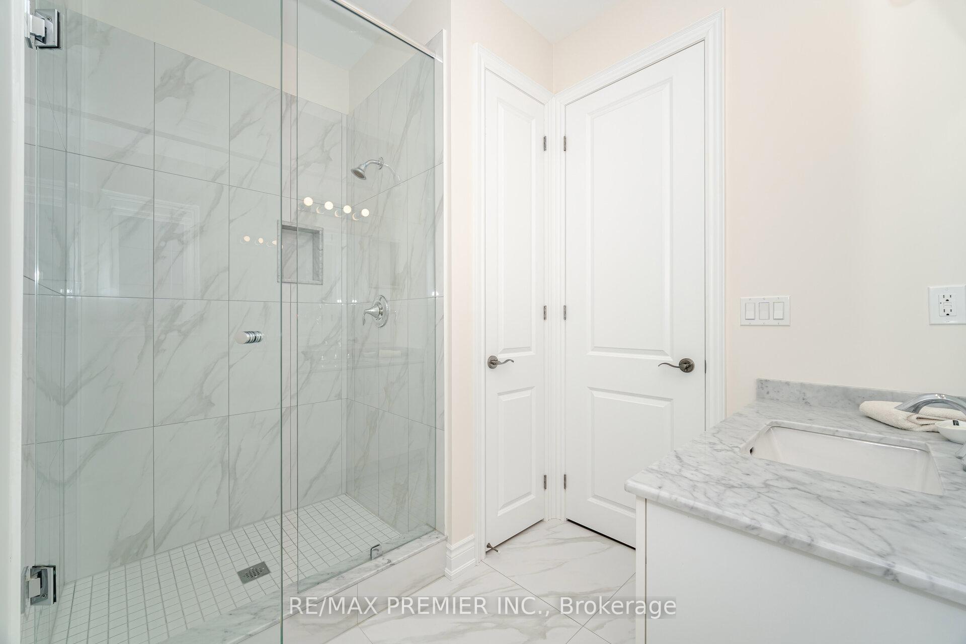 Photo 34 of 18 Erintown Crescent, Brampton, Toronto Gore Rural Estate — HOMEH