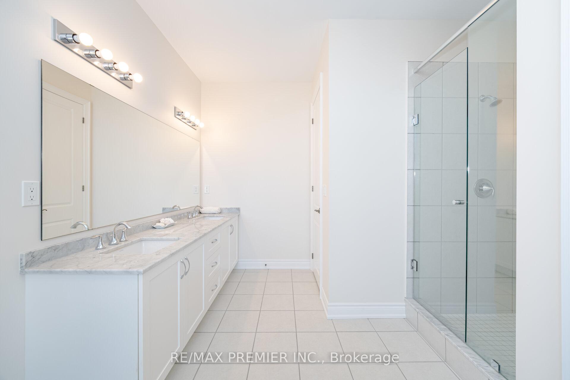 Photo 39 of 18 Erintown Crescent, Brampton, Toronto Gore Rural Estate — HOMEH