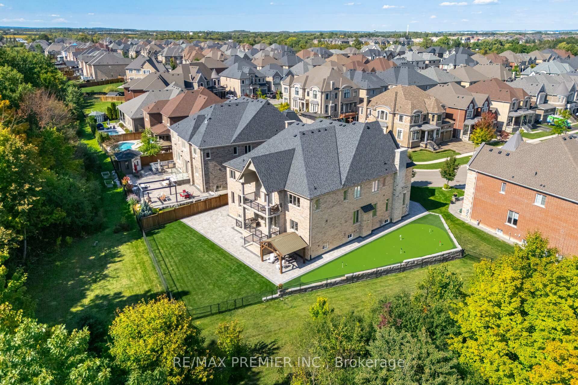 Photo 50 of 18 Erintown Crescent, Brampton, Toronto Gore Rural Estate — HOMEH