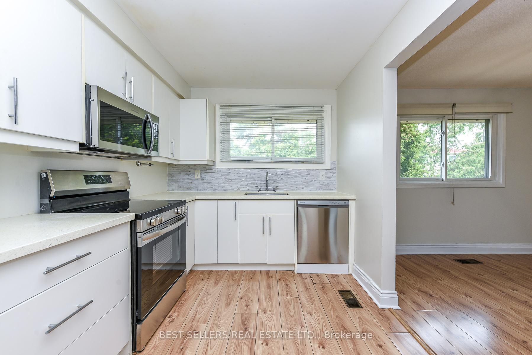 Photo 11 of Unit 12, 12 Ashton Crescent, Brampton, Central Park — HOMEH