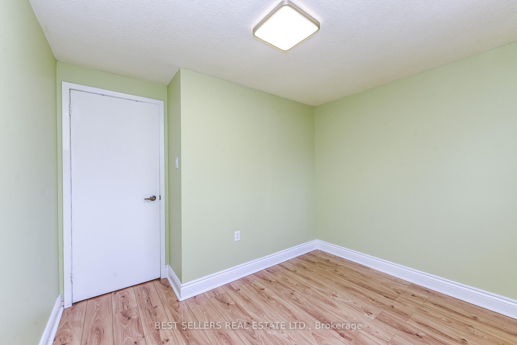 Photo 21 of Unit 12, 12 Ashton Crescent, Brampton, Central Park — HOMEH