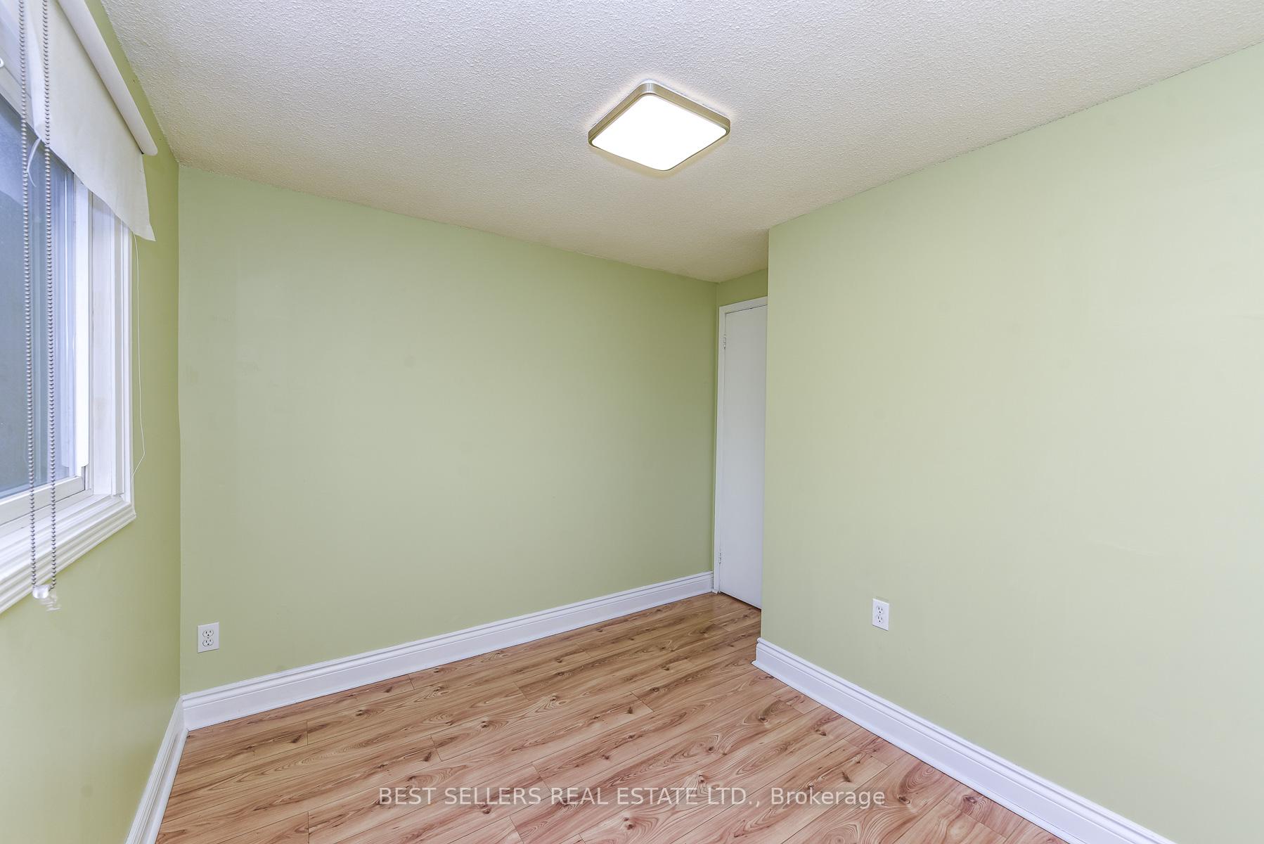 Photo 22 of Unit 12, 12 Ashton Crescent, Brampton, Central Park — HOMEH
