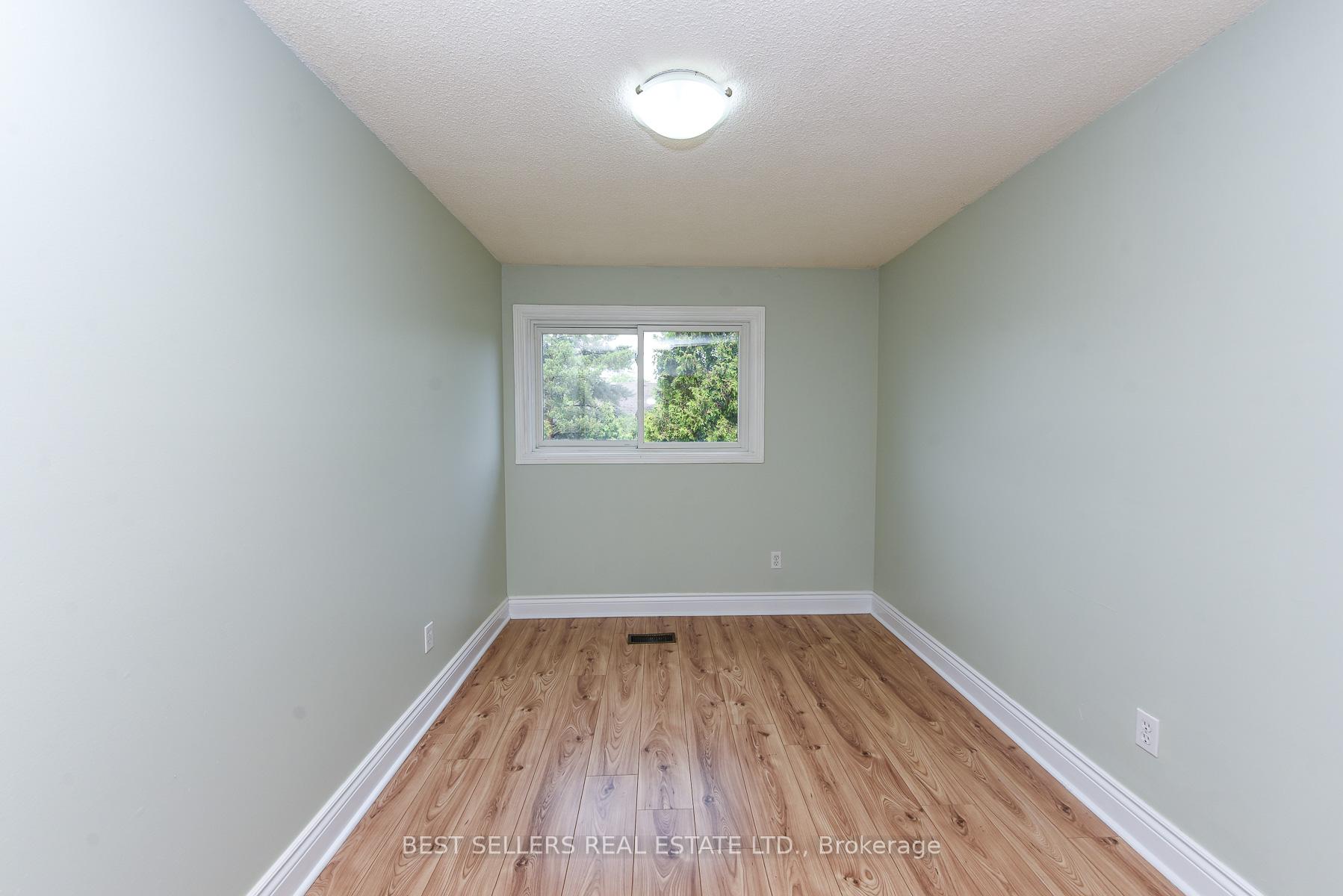 Photo 23 of Unit 12, 12 Ashton Crescent, Brampton, Central Park — HOMEH