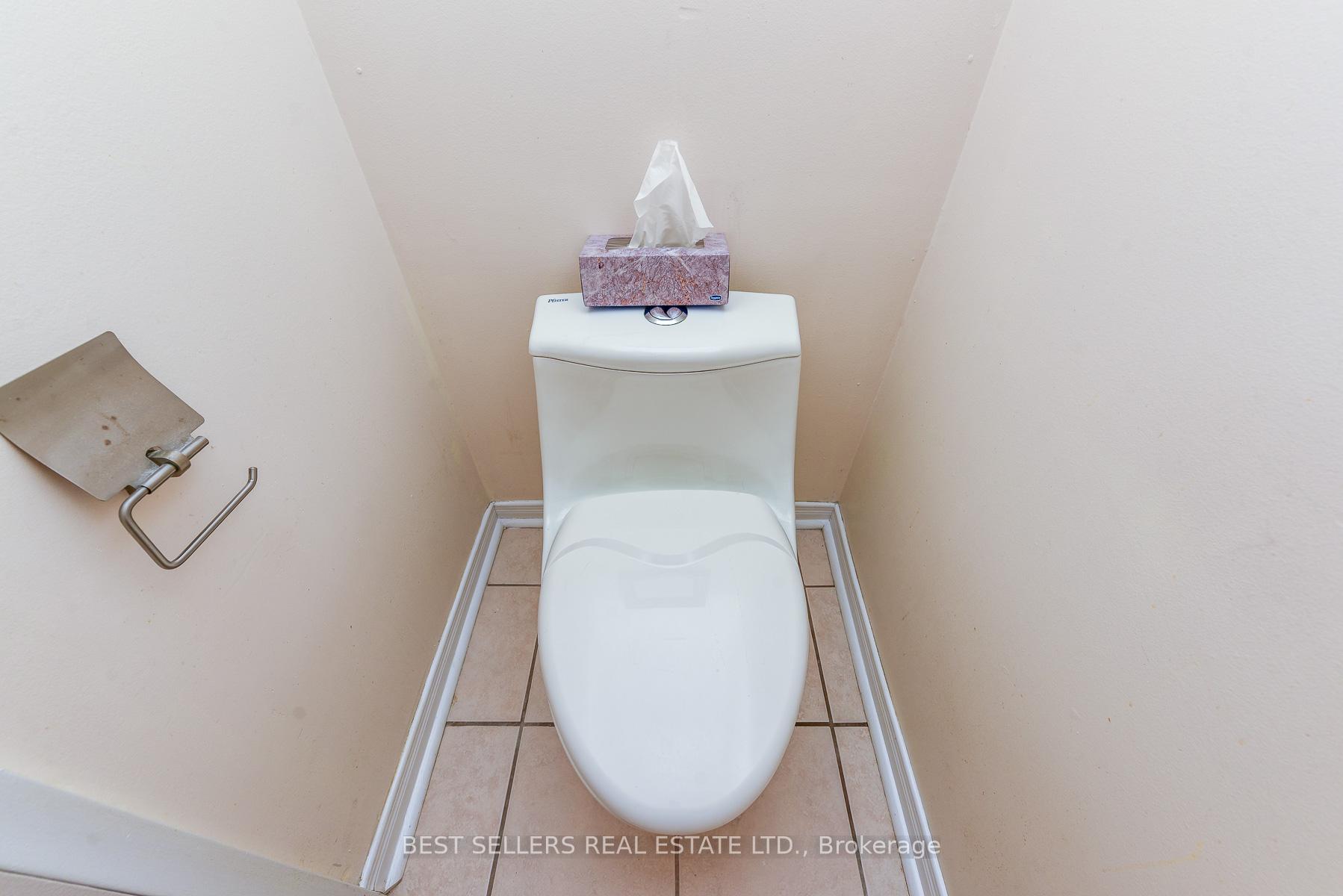 Photo 30 of Unit 12, 12 Ashton Crescent, Brampton, Central Park — HOMEH