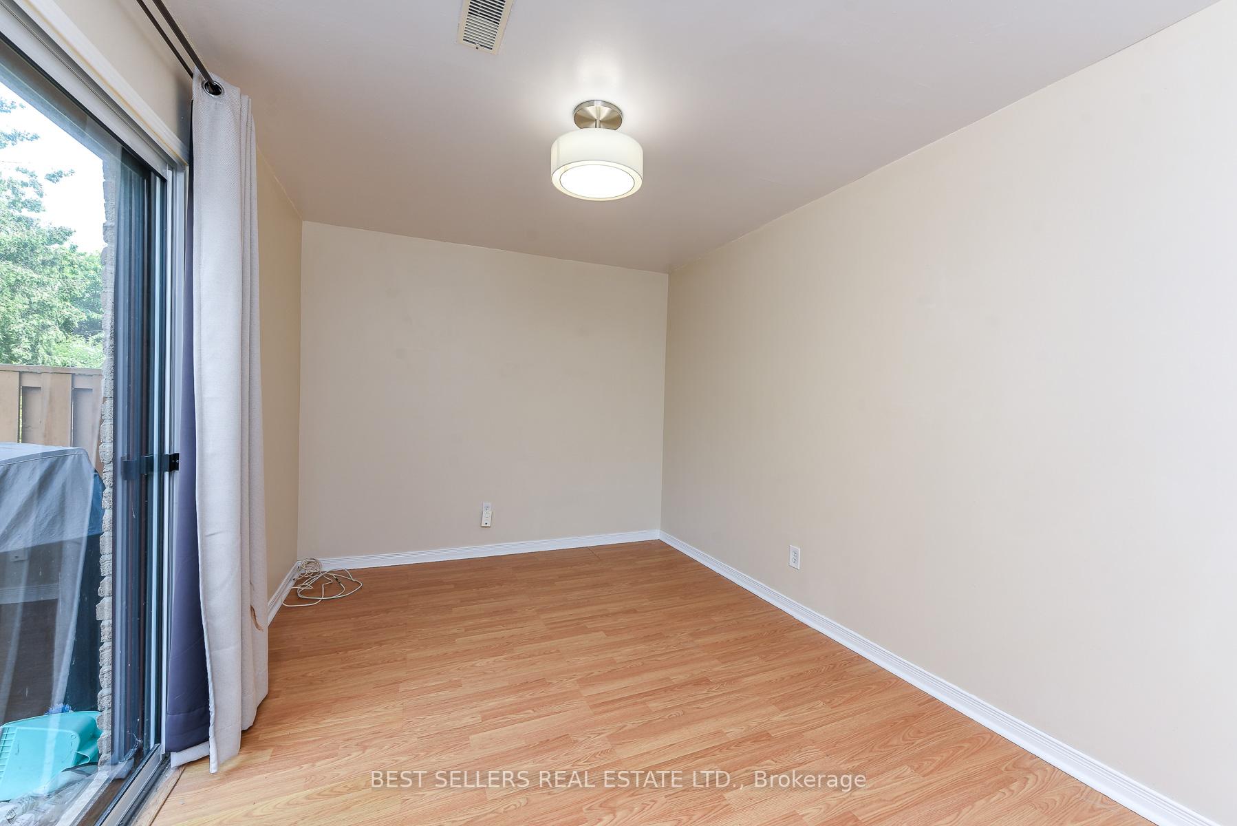Photo 33 of Unit 12, 12 Ashton Crescent, Brampton, Central Park — HOMEH