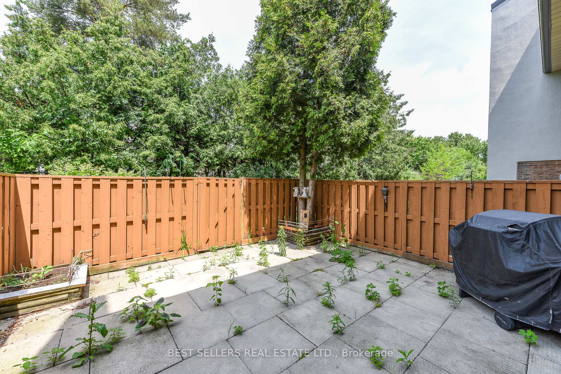 Photo 37 of Unit 12, 12 Ashton Crescent, Brampton, Central Park — HOMEH