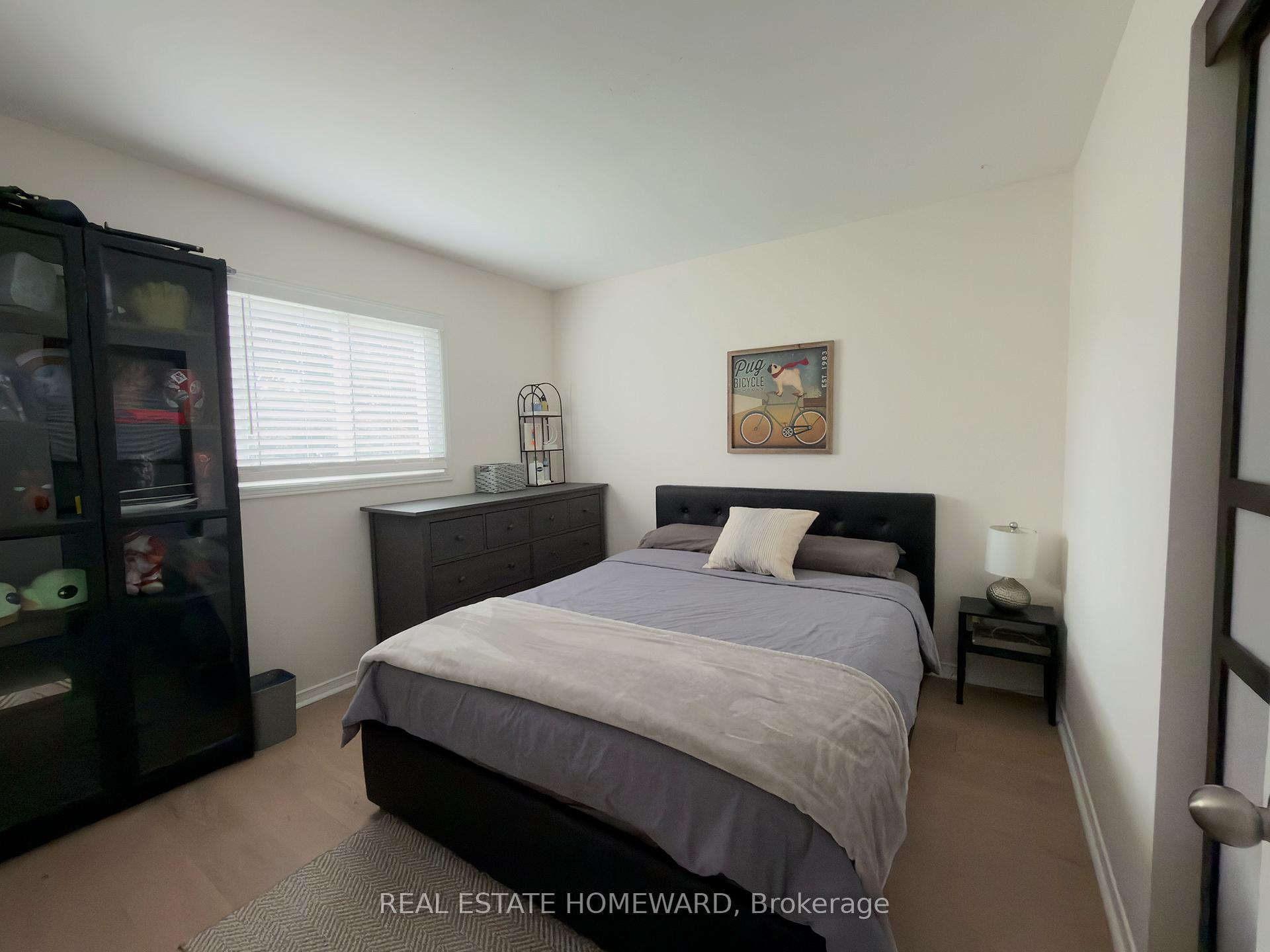 Photo 8 of 867 White Ash Drive, Whitby, Williamsburg — HOMEH