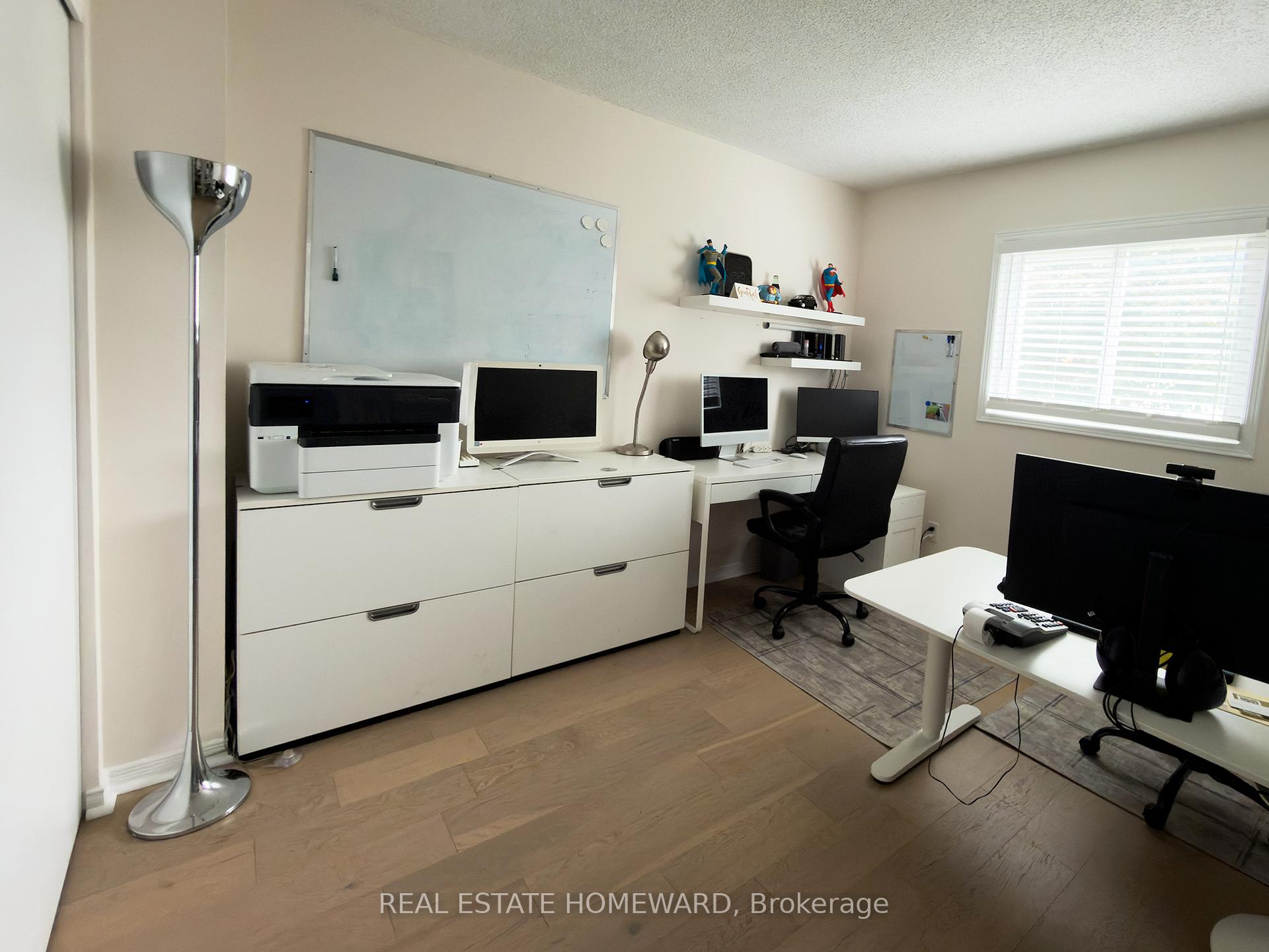 Photo 10 of 867 White Ash Drive, Whitby, Williamsburg — HOMEH