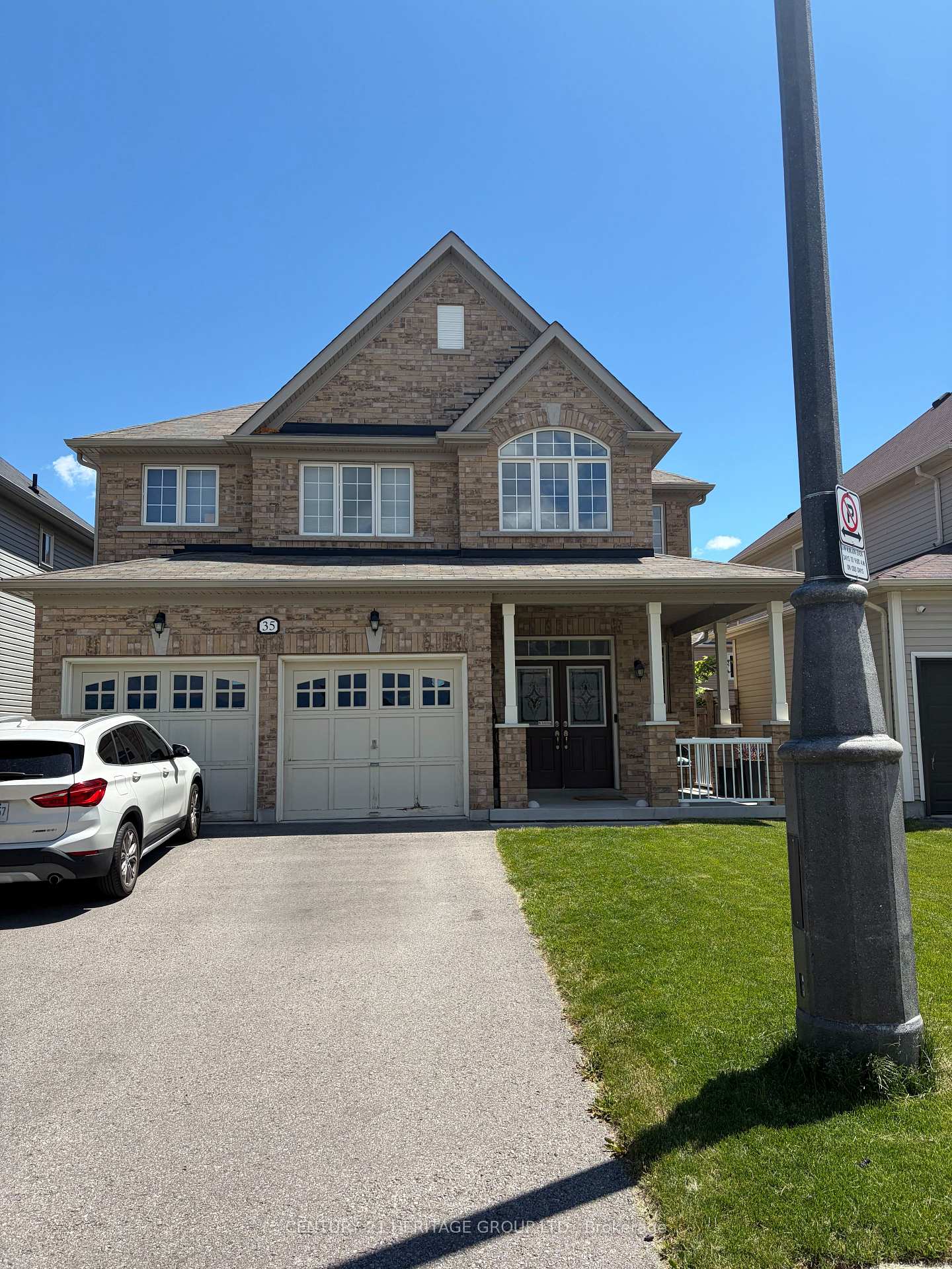 Photo 1 of 35 Lundigan Drive, Georgina, Keswick South — HOMEH