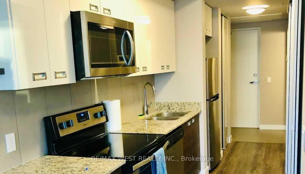 Photo 3 of Unit 405, 308 Lester Street, Waterloo, Beechwood/University — HOMEH
