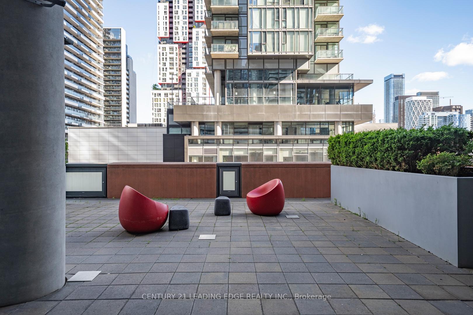 Photo 5 of Unit 3309, 21 Widmer Street, Toronto, Waterfront Communities — HOMEH