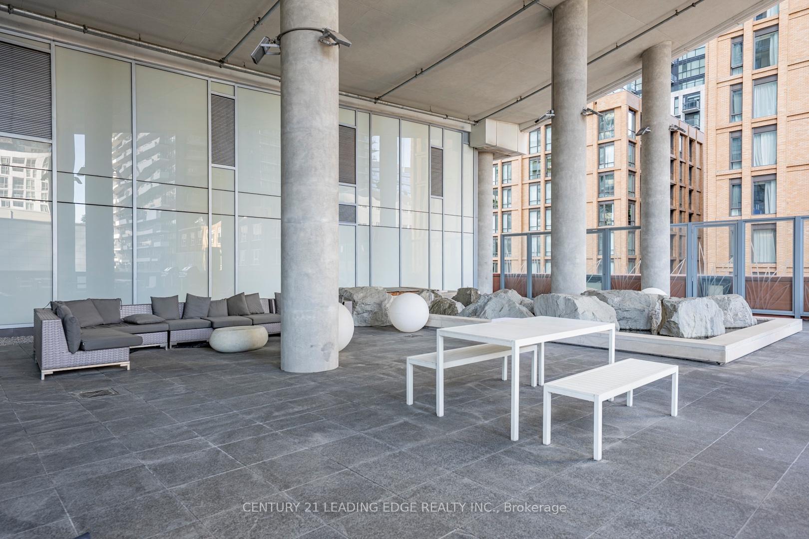 Photo 8 of Unit 3309, 21 Widmer Street, Toronto, Waterfront Communities — HOMEH