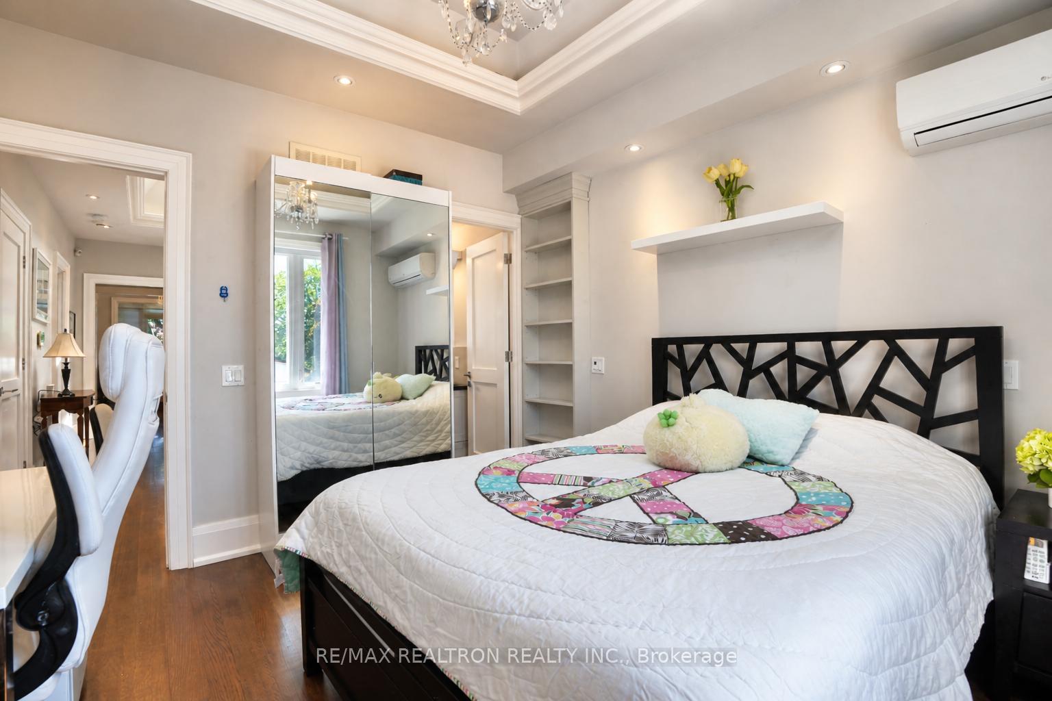 Photo 26 of 52 Carmichael Avenue, Toronto, Bedford Park-Nortown — HOMEH