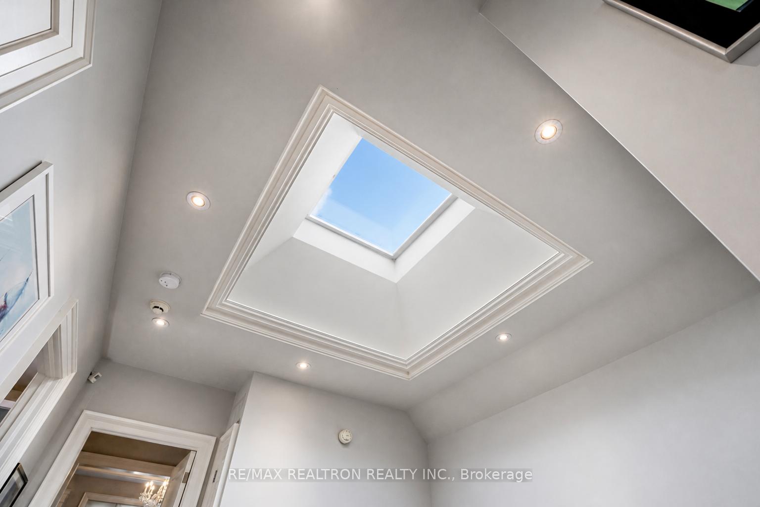 Photo 28 of 52 Carmichael Avenue, Toronto, Bedford Park-Nortown — HOMEH