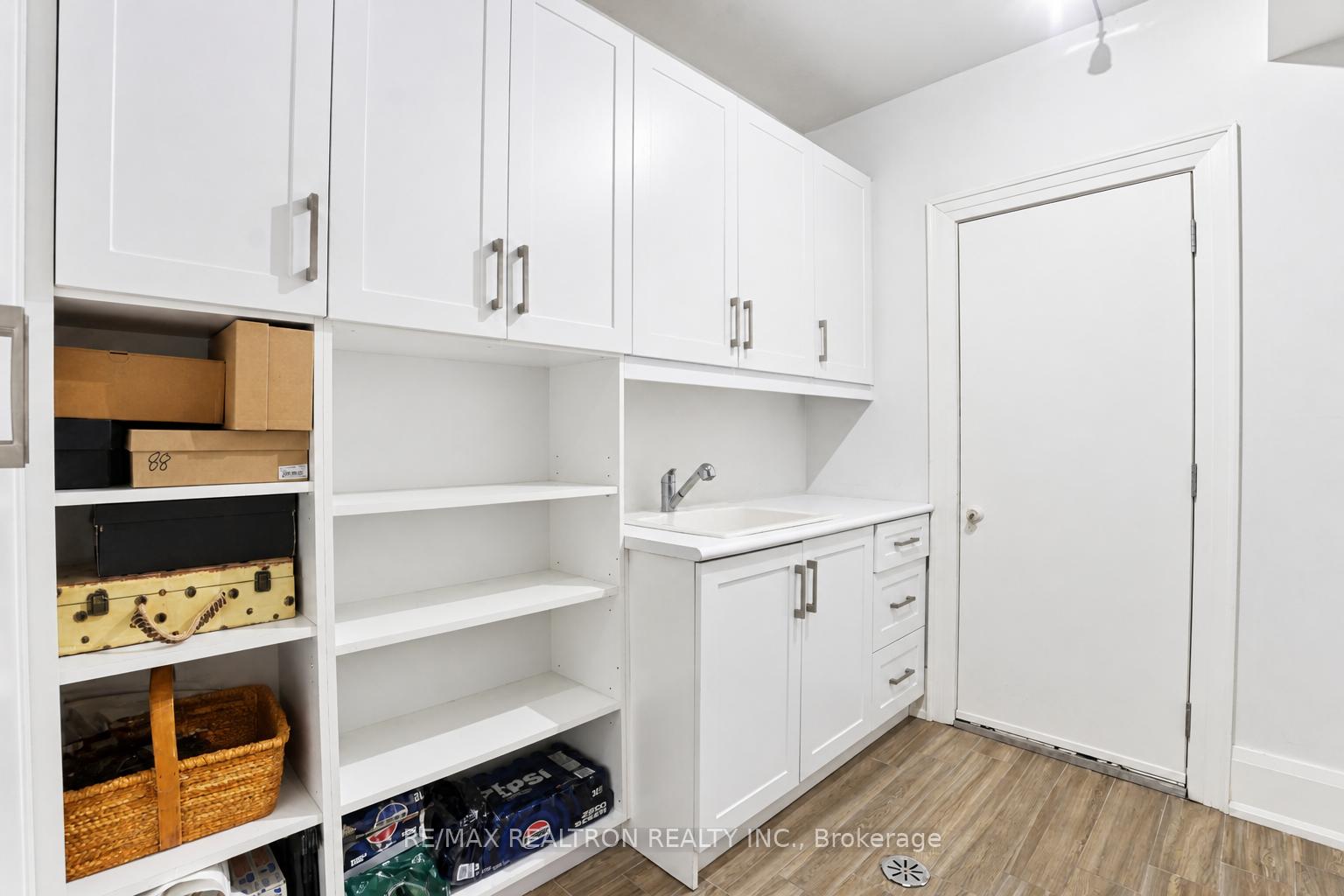 Photo 34 of 52 Carmichael Avenue, Toronto, Bedford Park-Nortown — HOMEH