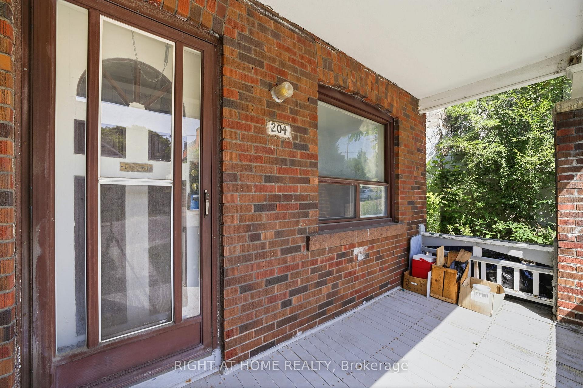 Photo 3 of 204 Highfield Road, Toronto, Greenwood-Coxwell — HOMEH