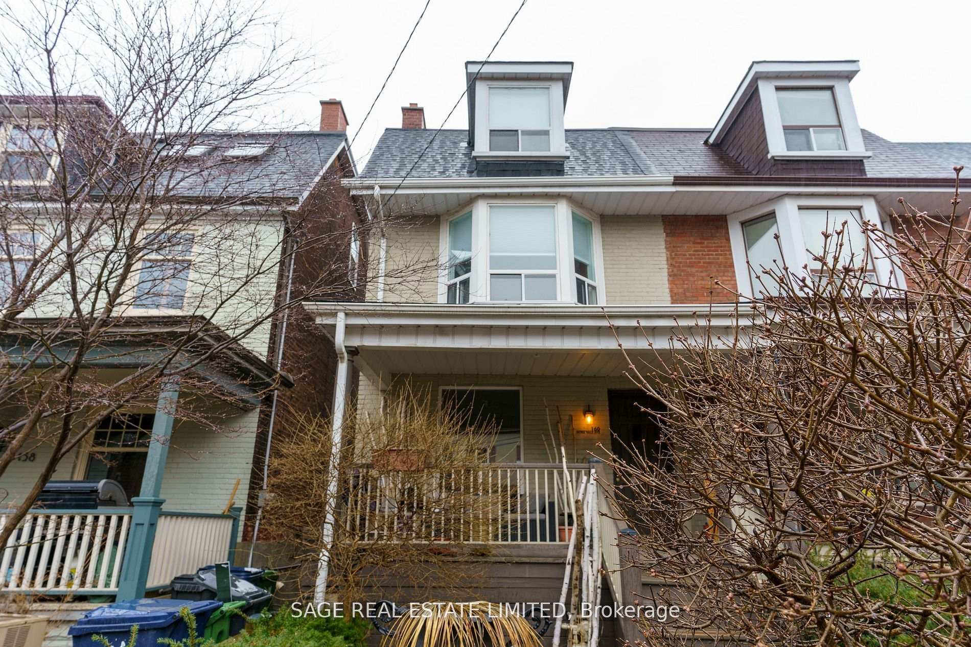 Photo 2 of 160 Gore Vale Avenue, Toronto, Trinity-Bellwoods — HOMEH