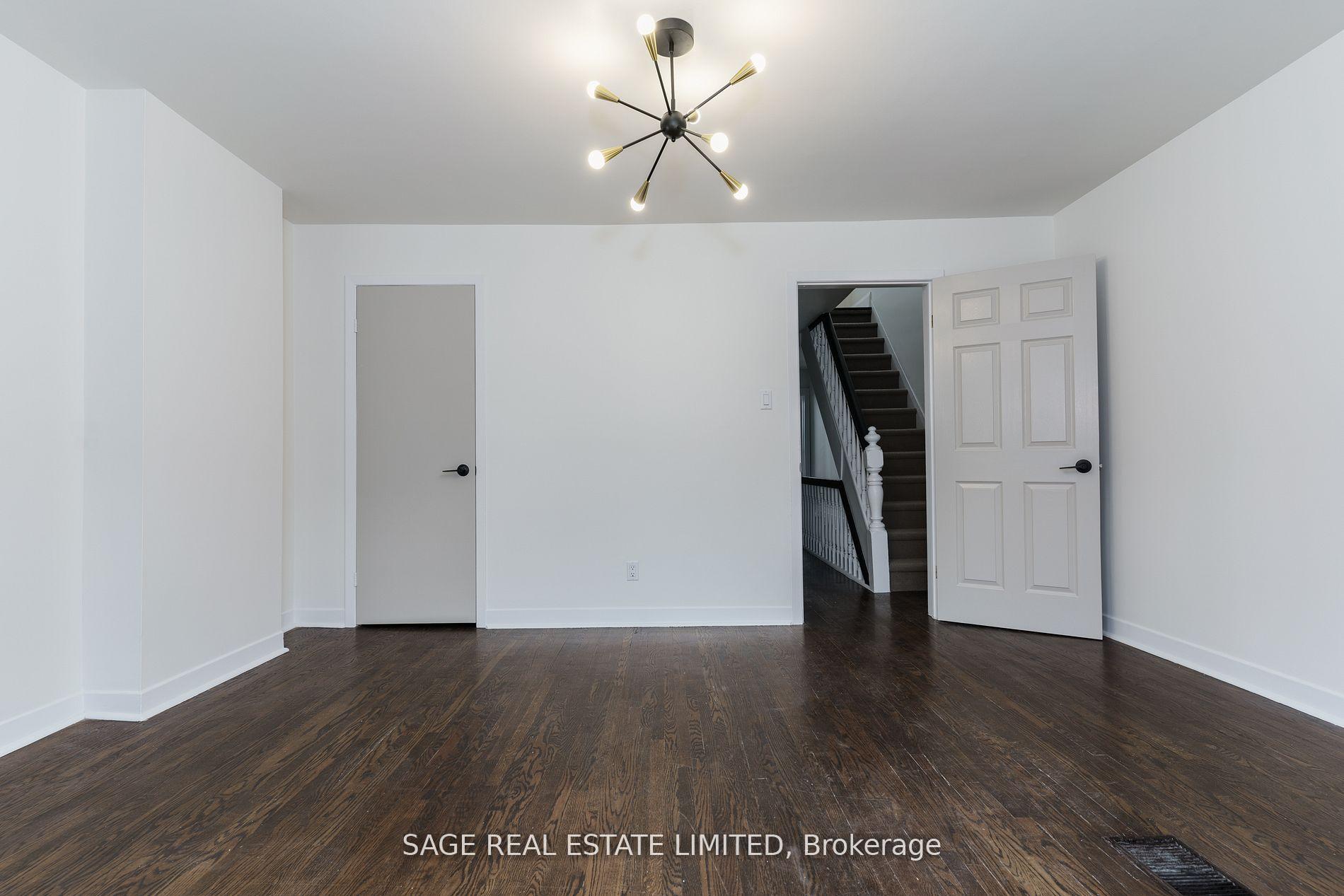 Photo 7 of 160 Gore Vale Avenue, Toronto, Trinity-Bellwoods — HOMEH