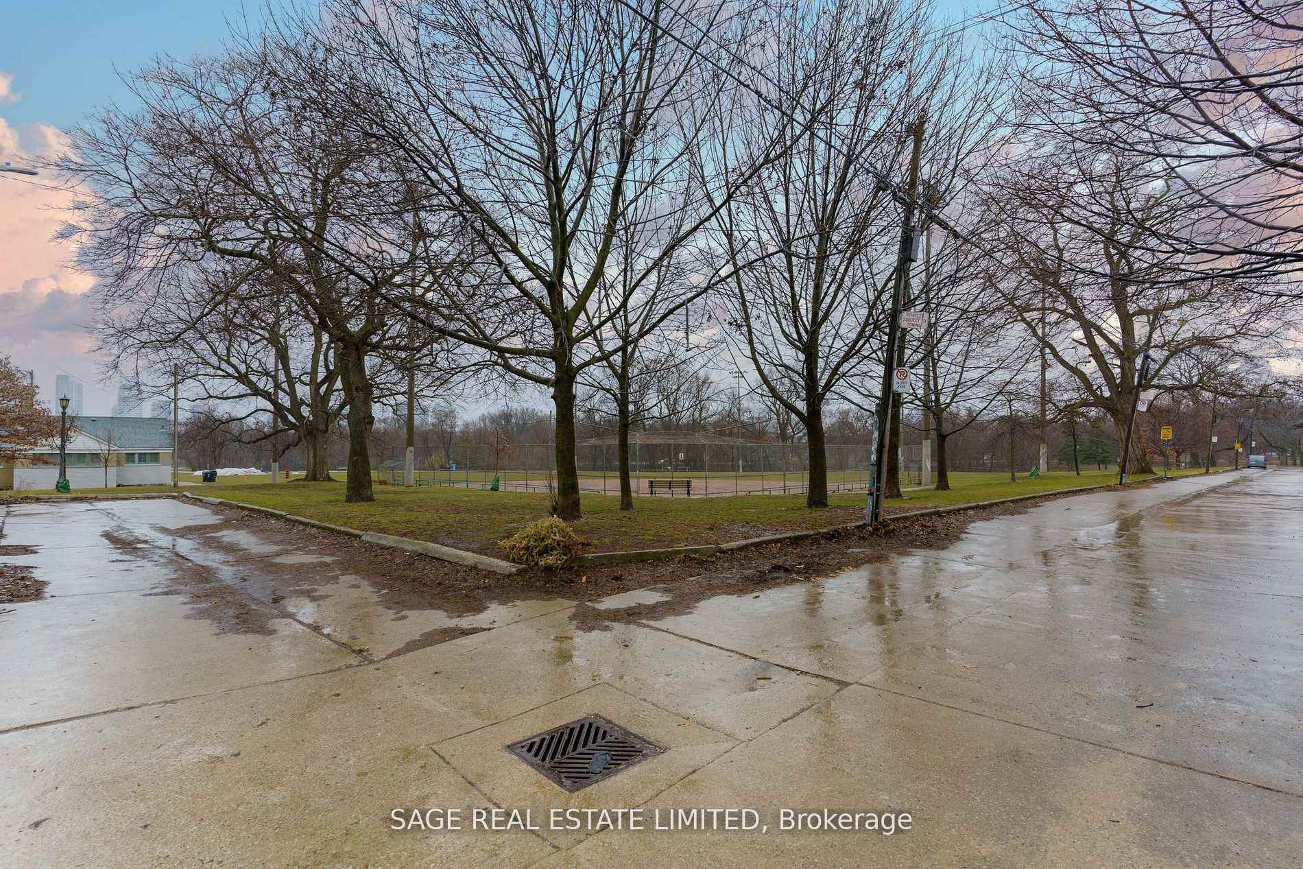 Photo 29 of 160 Gore Vale Avenue, Toronto, Trinity-Bellwoods — HOMEH