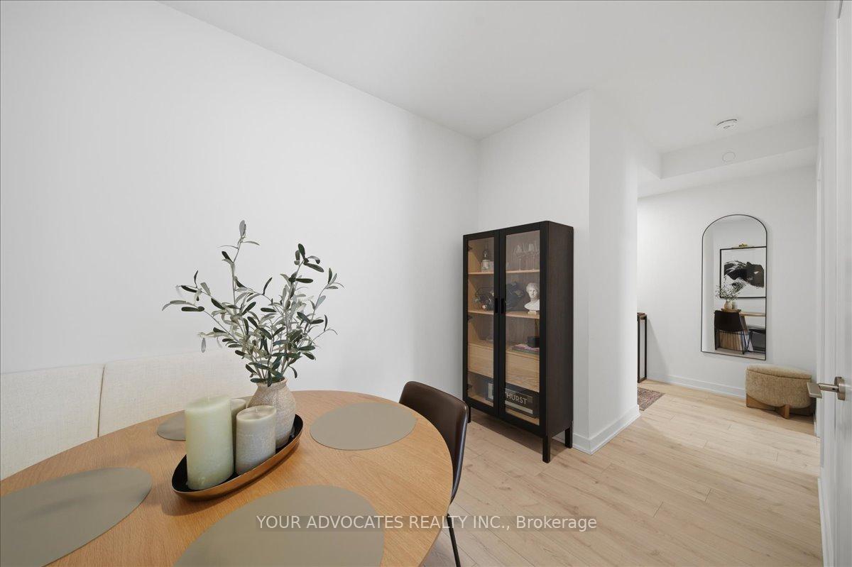 Photo 7 of Unit 902, 9 Tecumseth Street, Toronto, Niagara — HOMEH