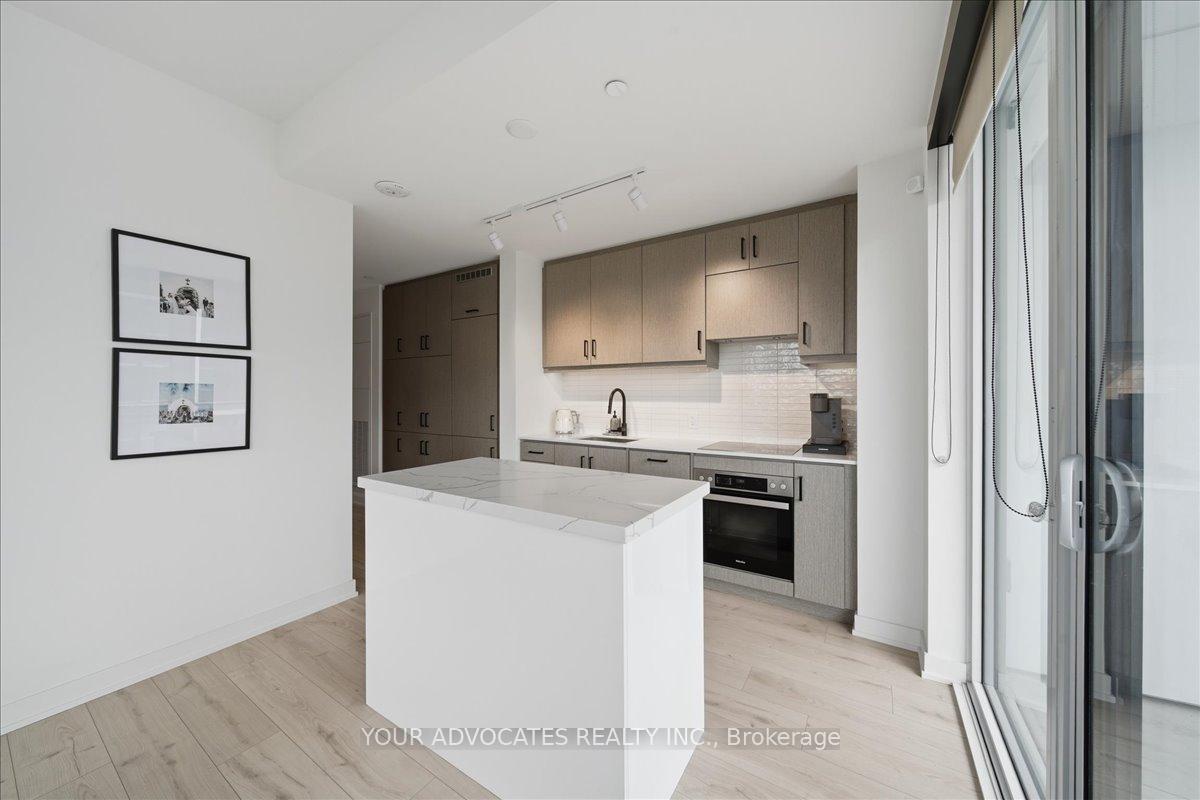 Photo 10 of Unit 902, 9 Tecumseth Street, Toronto, Niagara — HOMEH