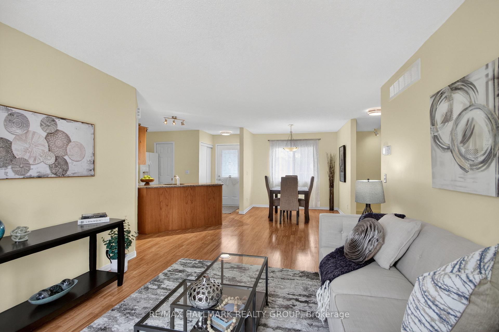Photo 8 of 3 Daphne Crescent, Ottawa, Stittsville (South) — HOMEH