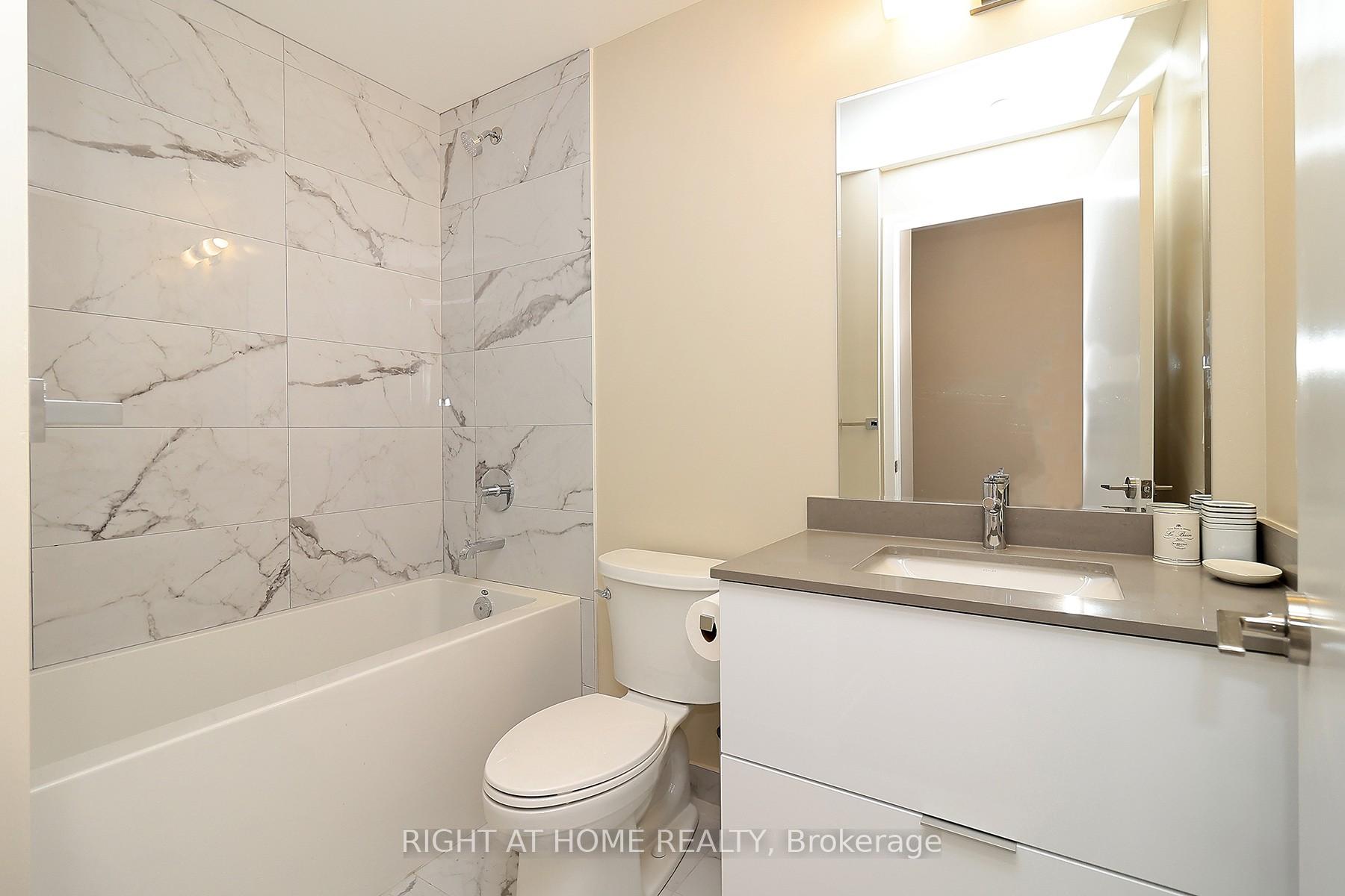 Photo 25 of Unit 331, 2 David Eyer Road, Richmond Hill, Rural Richmond Hill — HOMEH