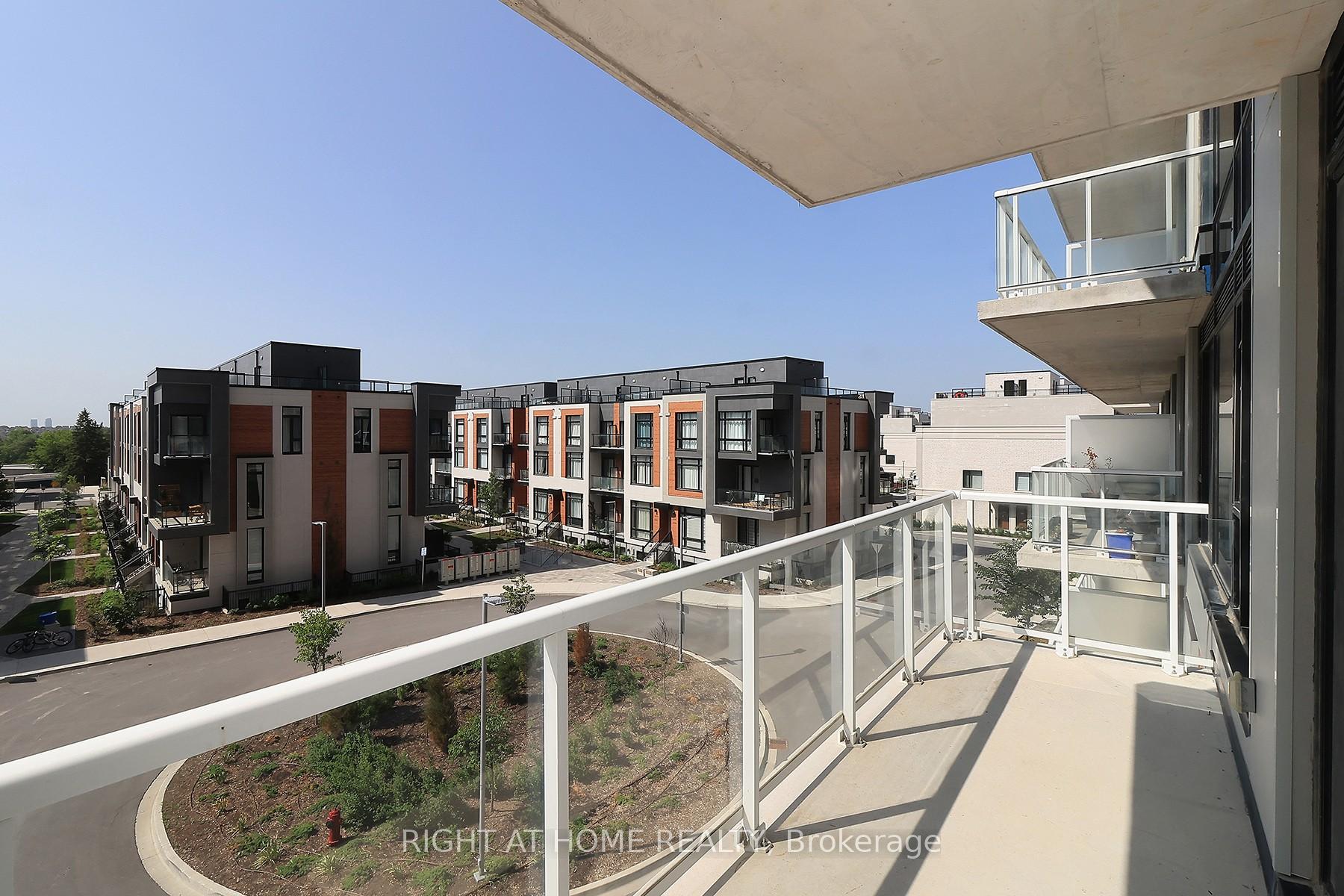 Photo 27 of Unit 331, 2 David Eyer Road, Richmond Hill, Rural Richmond Hill — HOMEH
