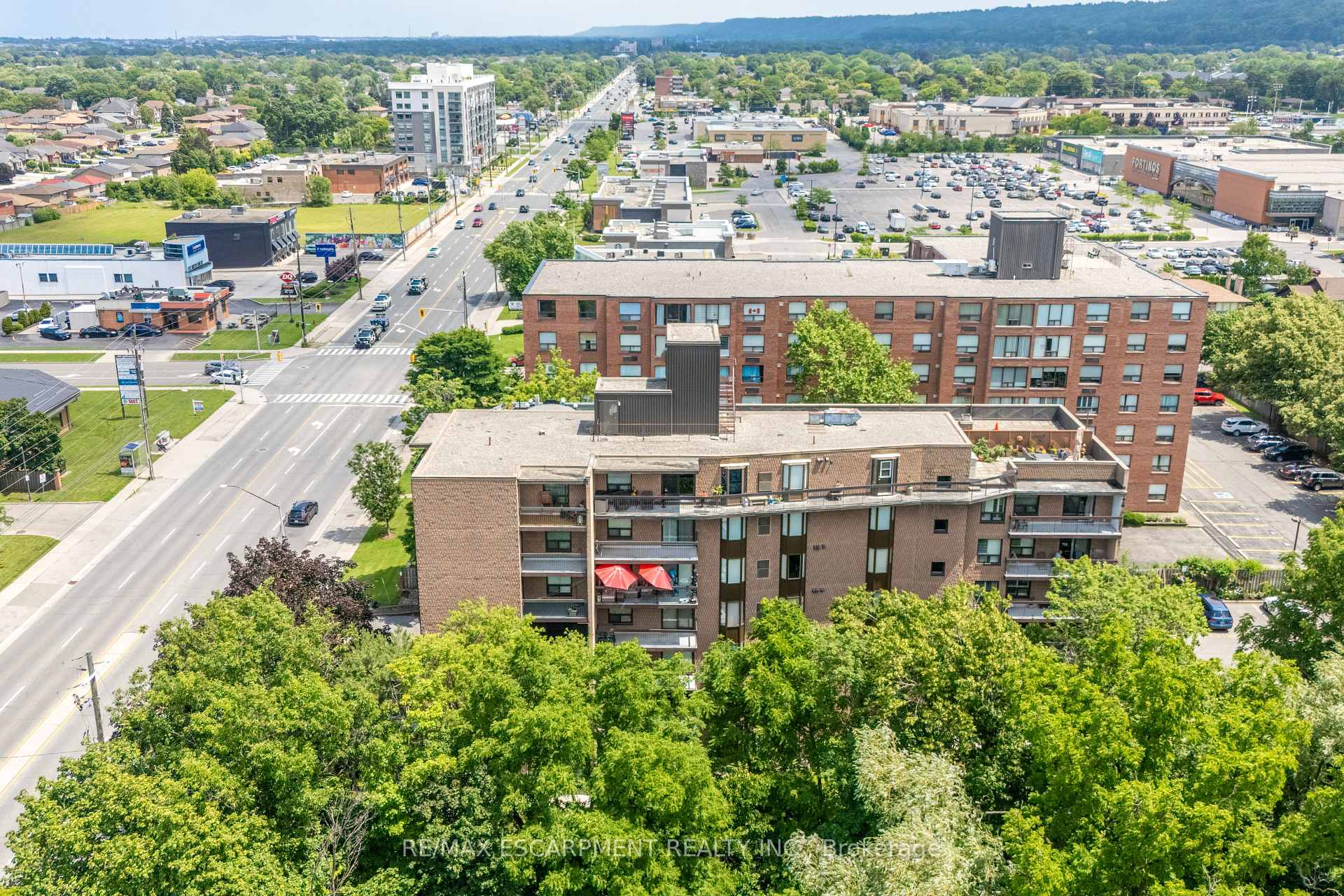 Photo 4 of Unit 204, 966 Queenston Road, Hamilton, Stoney Creek — HOMEH