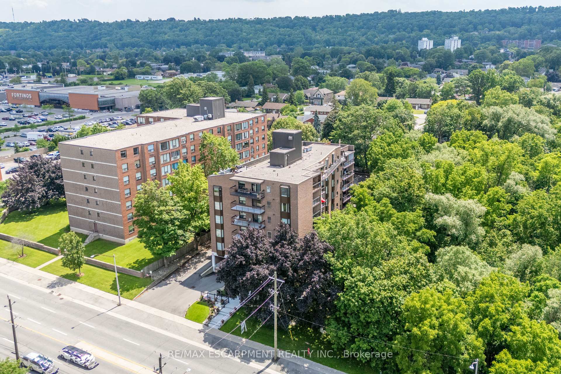 Photo 5 of Unit 204, 966 Queenston Road, Hamilton, Stoney Creek — HOMEH