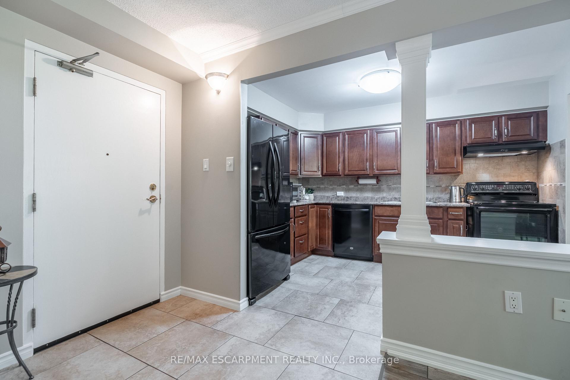 Photo 14 of Unit 204, 966 Queenston Road, Hamilton, Stoney Creek — HOMEH